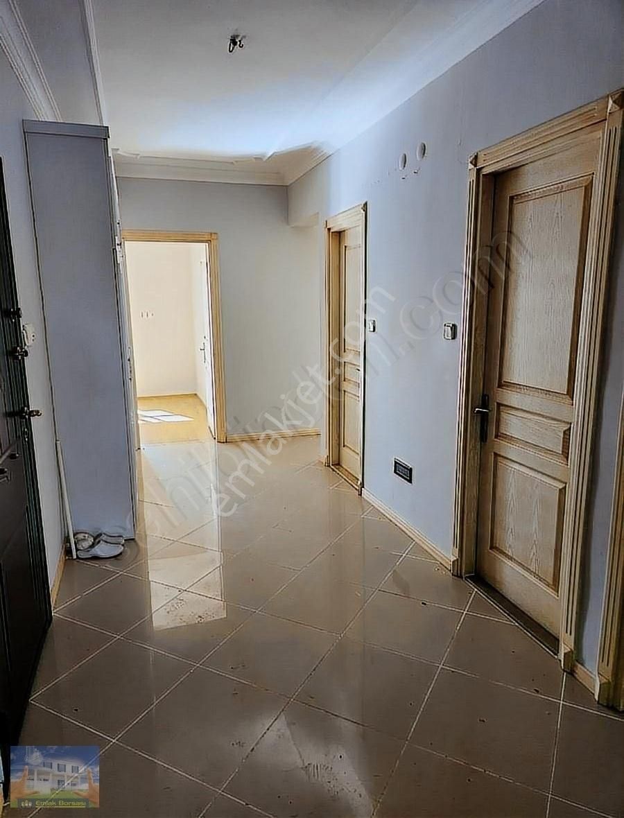 Gaziemir Gazi Mahallesinde Kiralık Geniş Ferah Daire