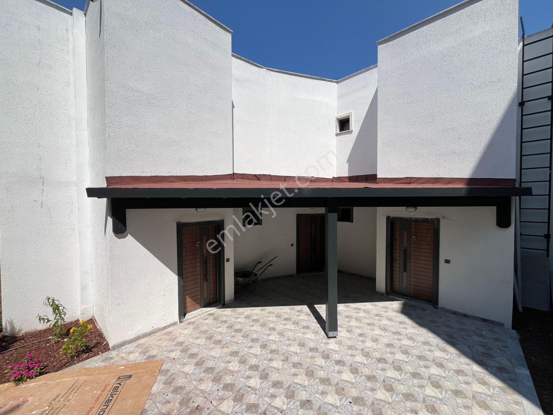 Bodrum Turgutreis'te Satılık 2+1 Deniz Manzaralı İkiz Villa - Görsel 3