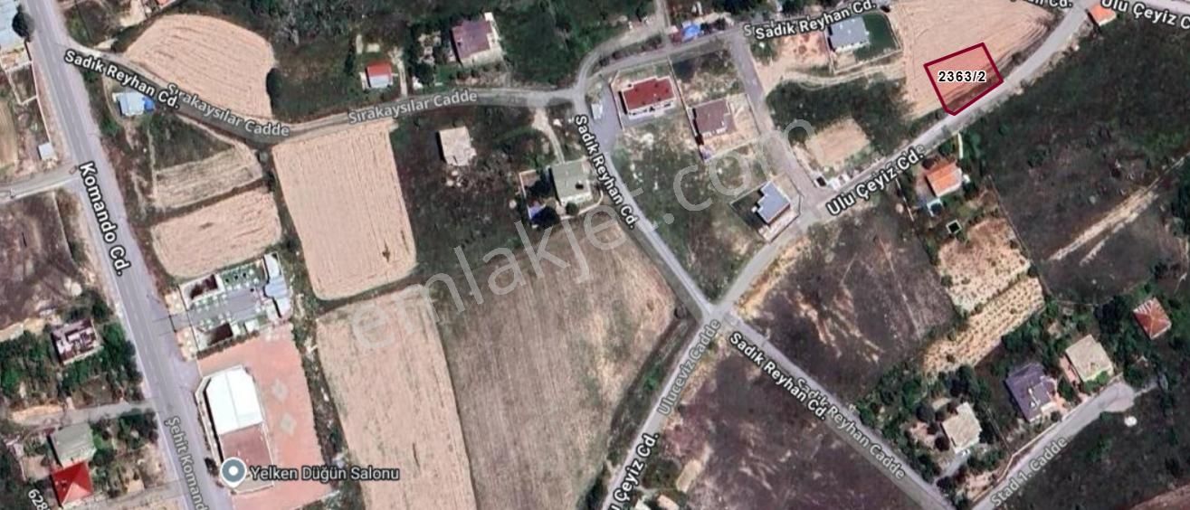 Reşadiyede Anayola Yakın Satılık Köşe Parsel