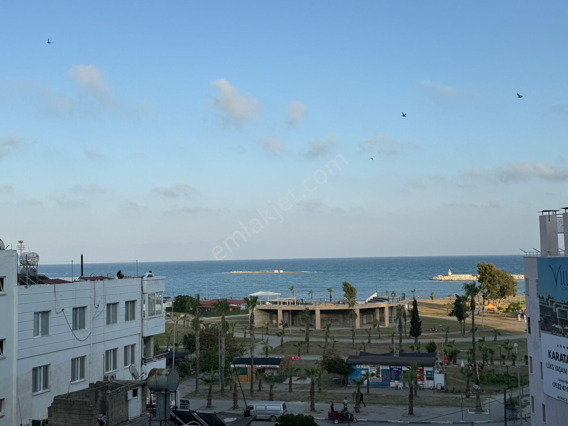 Karataş'ta 2+1 110 M2 Deniz Manzaralı İskanlı Satılık Daire