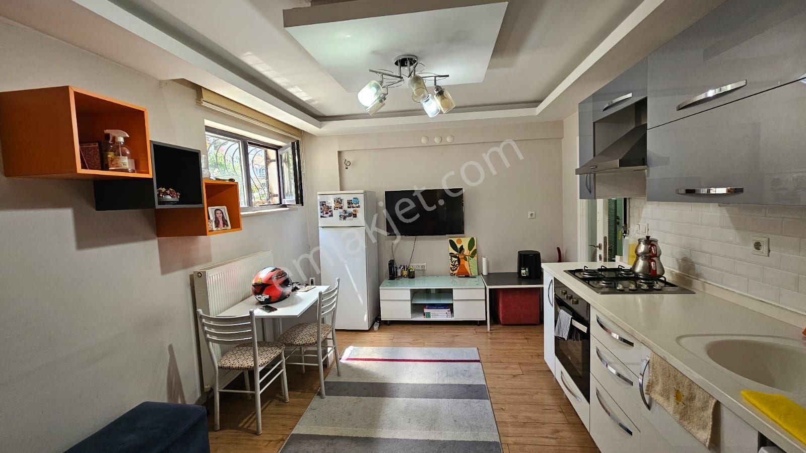 Arel'den Maltepe'de Yeni Bina Mobilyalı Bahçe Katı 1+1