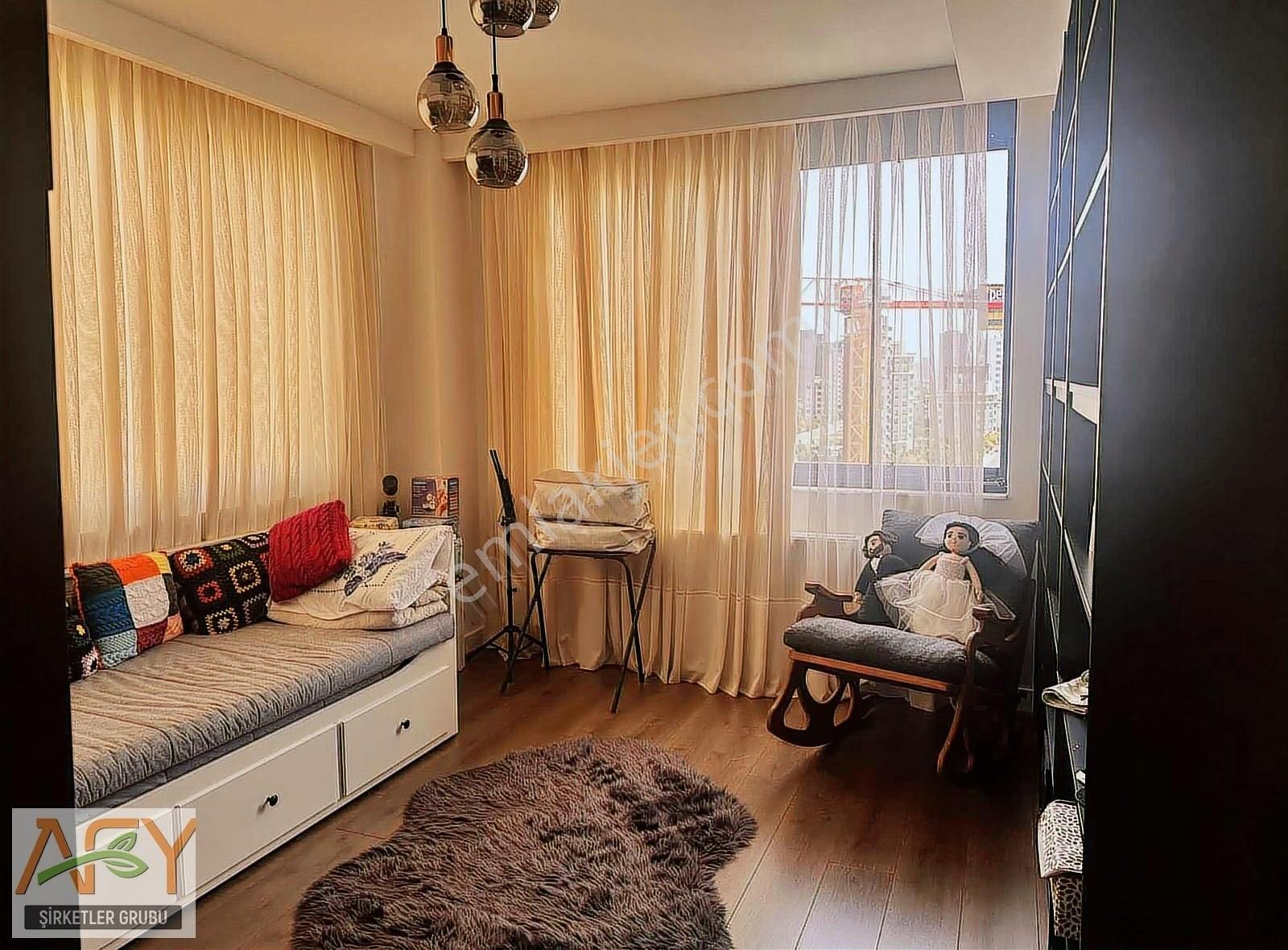 Afy'den 34 Cadde'de Tip Fakültesine Yakın Lüks 3+1 Daire - Görsel 15