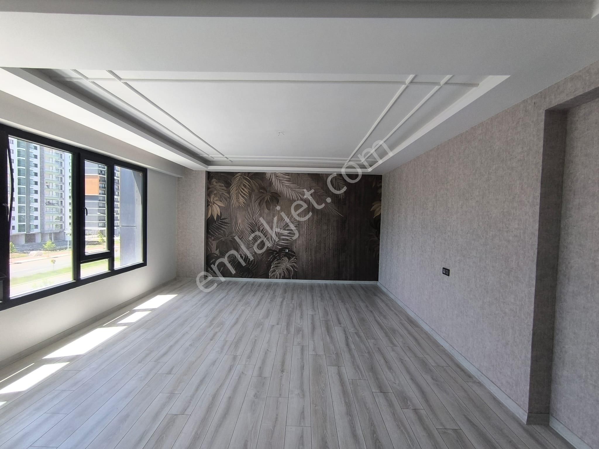 Kayapınar Yeni Cezaevi Civarı Nur Çay Sitesi 4+1 Satılık Daire