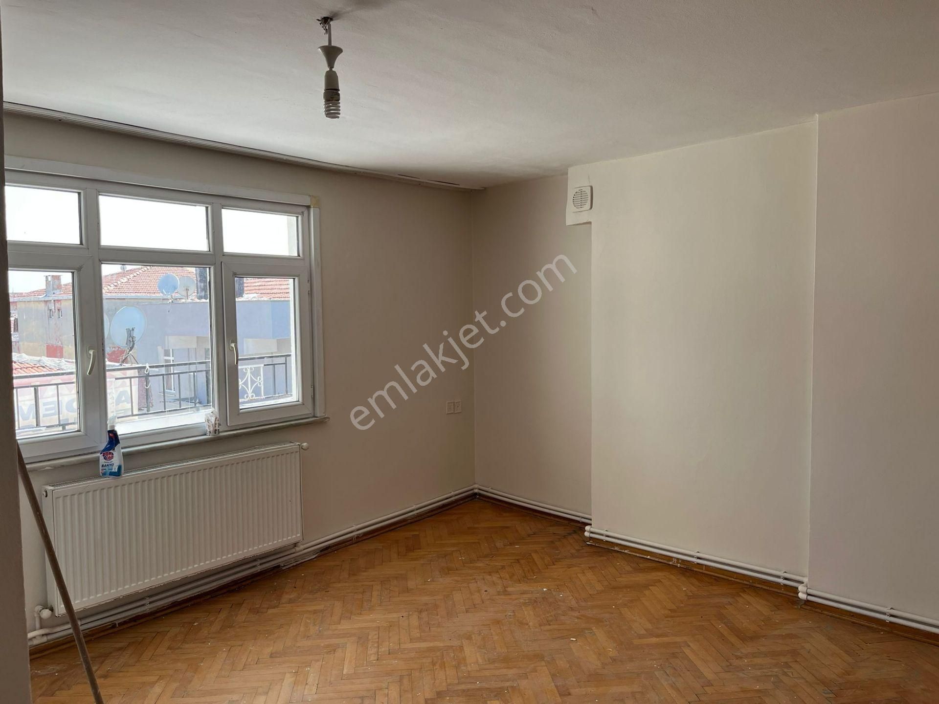 Kiralık Daire Yenibosna Fevzi Çakmak Mahallesinde