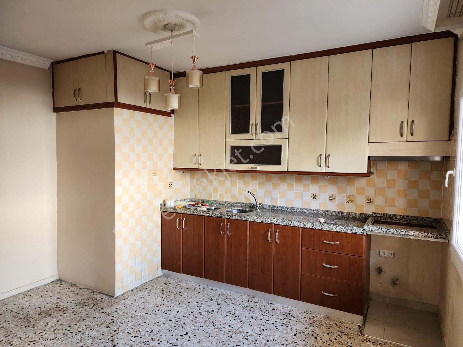 🟩 Yeşileviler’de Müstakil Girişli, 4 Cephe Açık, Geniş 3+1 Kiralık Daire!