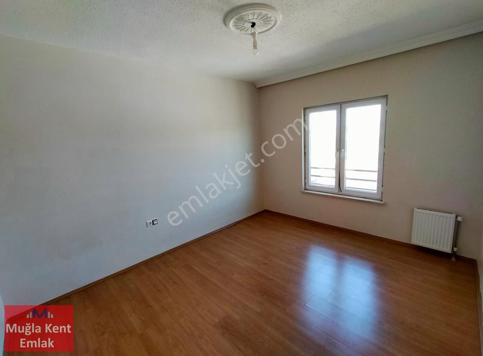 Muğla Yatağan Bozarmut Tokide Doğalgazlı Kiralık 2+1 Daire