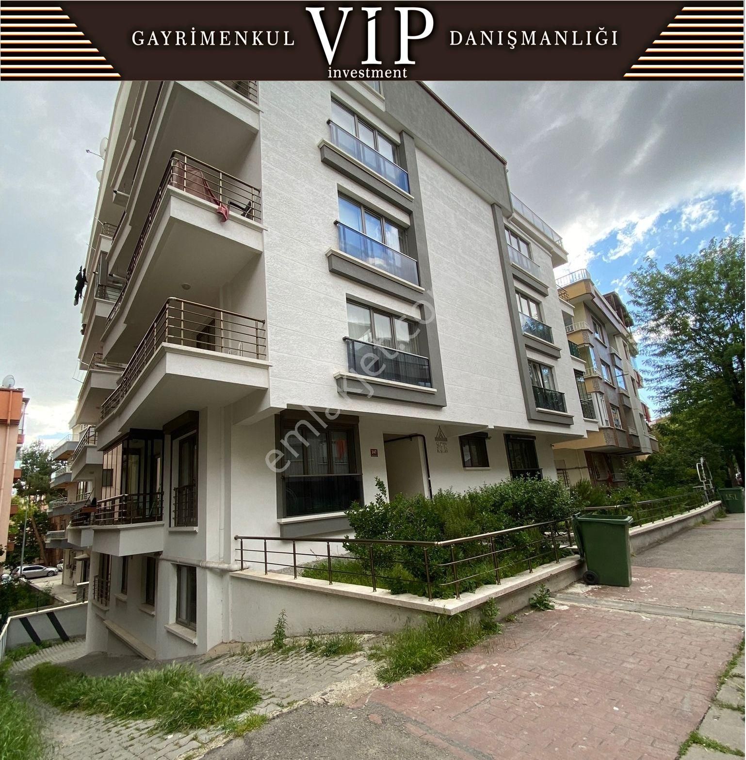 Yenimahalle Miralay Nazım Beyde Asansörlü Yeni Binada 3+1 Satılık Daire