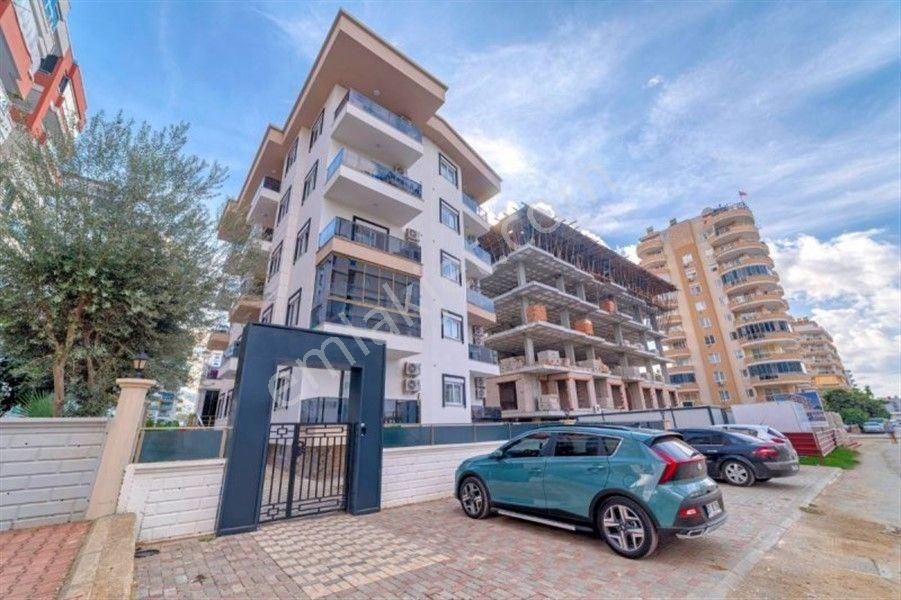 Alanya Mahmutlar'da Denize Yürüme Mesafesinde 1+1 Eşyalı Daire