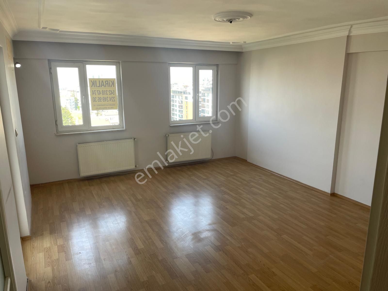 Beşevler'de Güzel Konumlu Kiralık Daire-tek Blok'tan Oluşan- - Görsel 7