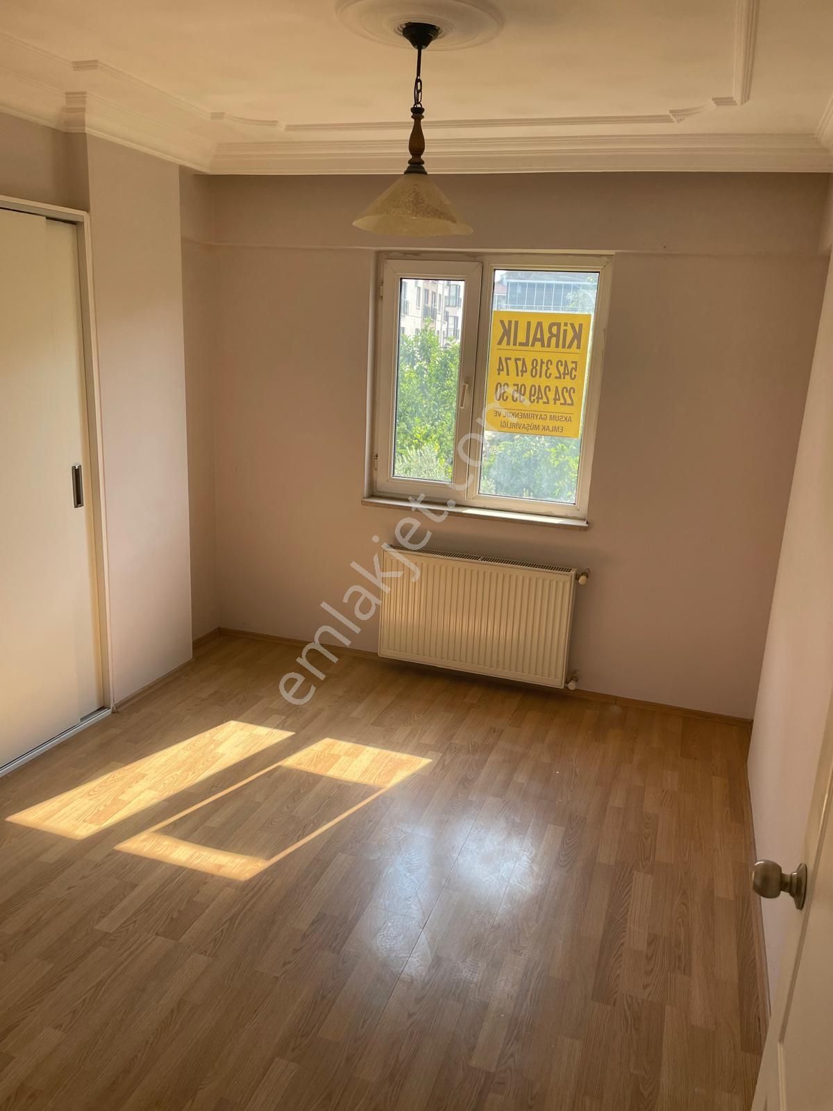 Beşevler'de Güzel Konumlu Kiralık Daire-tek Blok'tan Oluşan- - Görsel 25