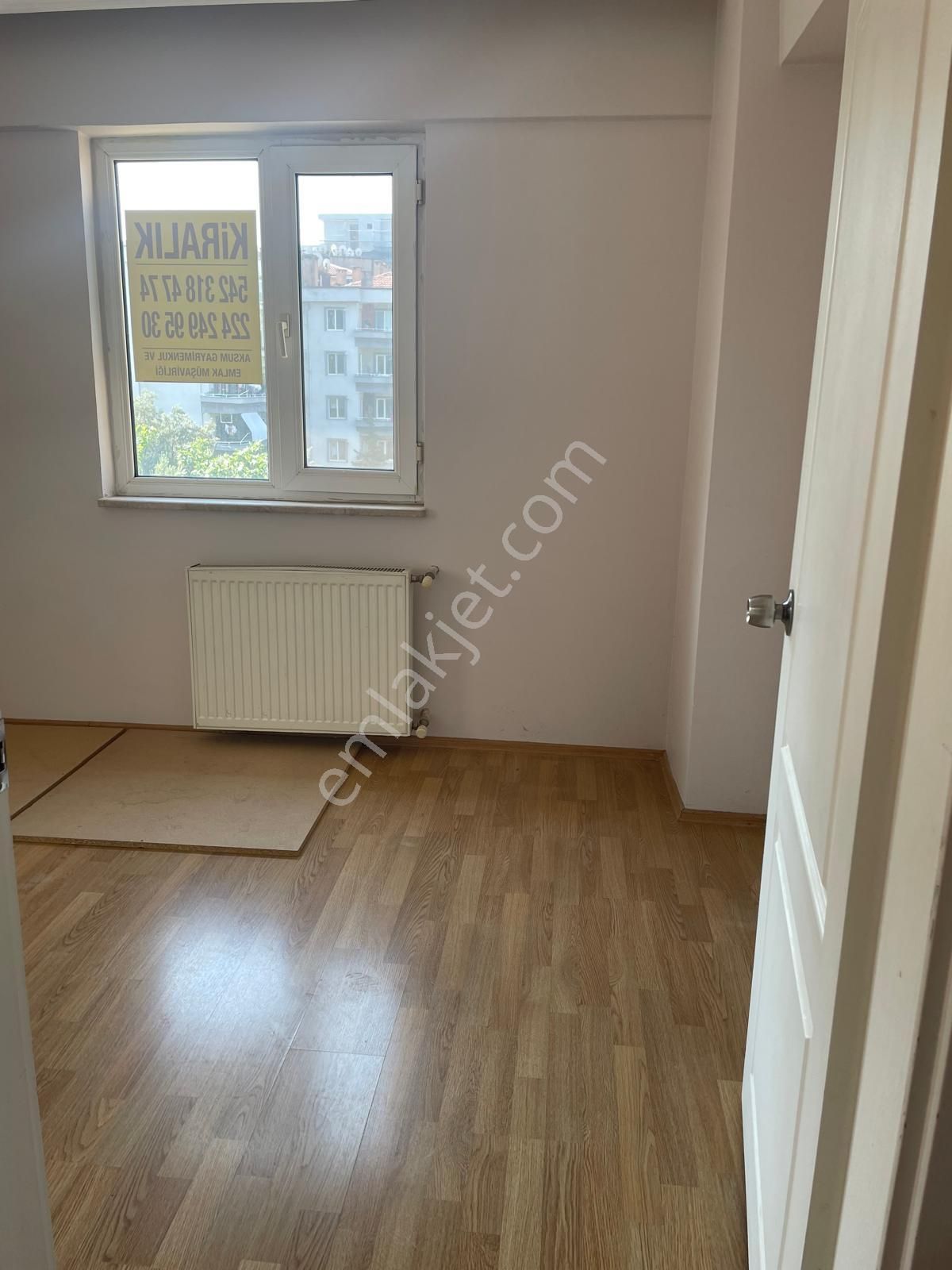 Beşevler'de Güzel Konumlu Kiralık Daire-tek Blok'tan Oluşan- - Görsel 17