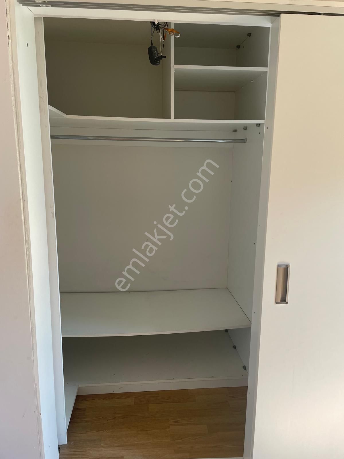 Beşevler'de Güzel Konumlu Kiralık Daire-tek Blok'tan Oluşan- - Görsel 28