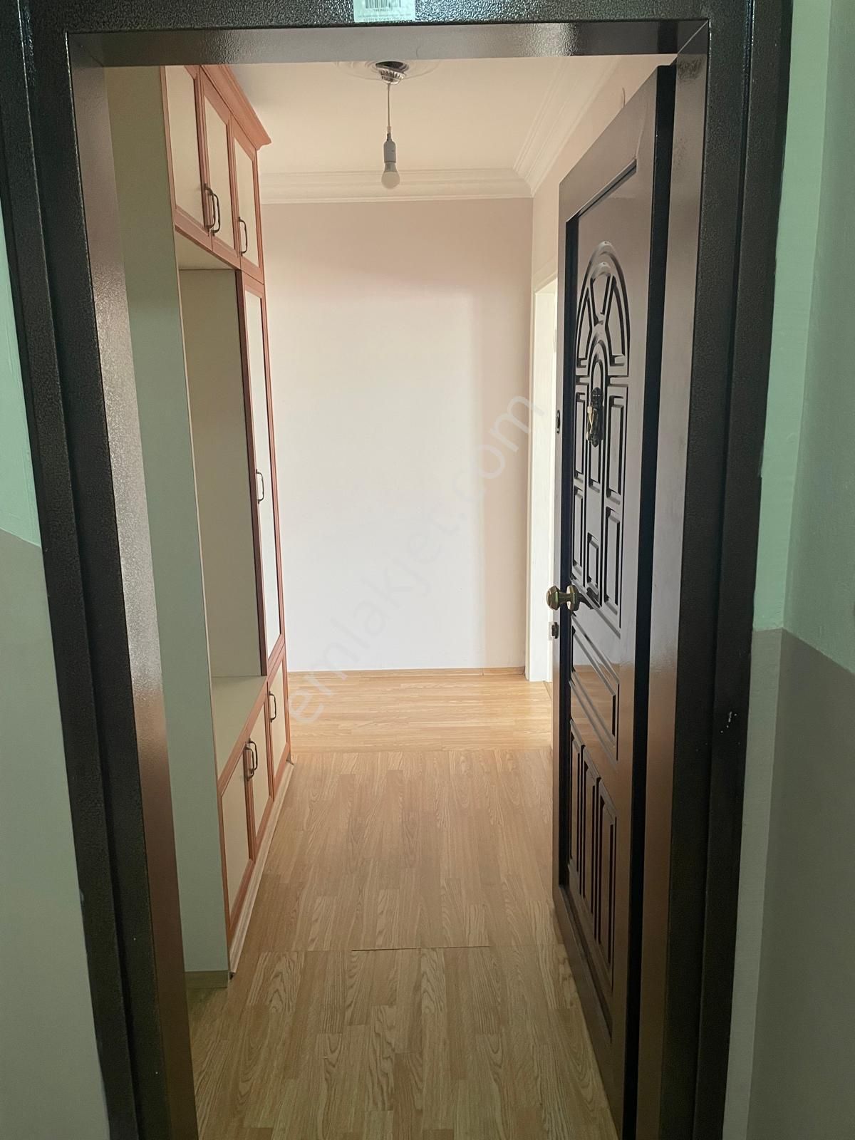 Beşevler'de Güzel Konumlu Kiralık Daire-tek Blok'tan Oluşan- - Görsel 3