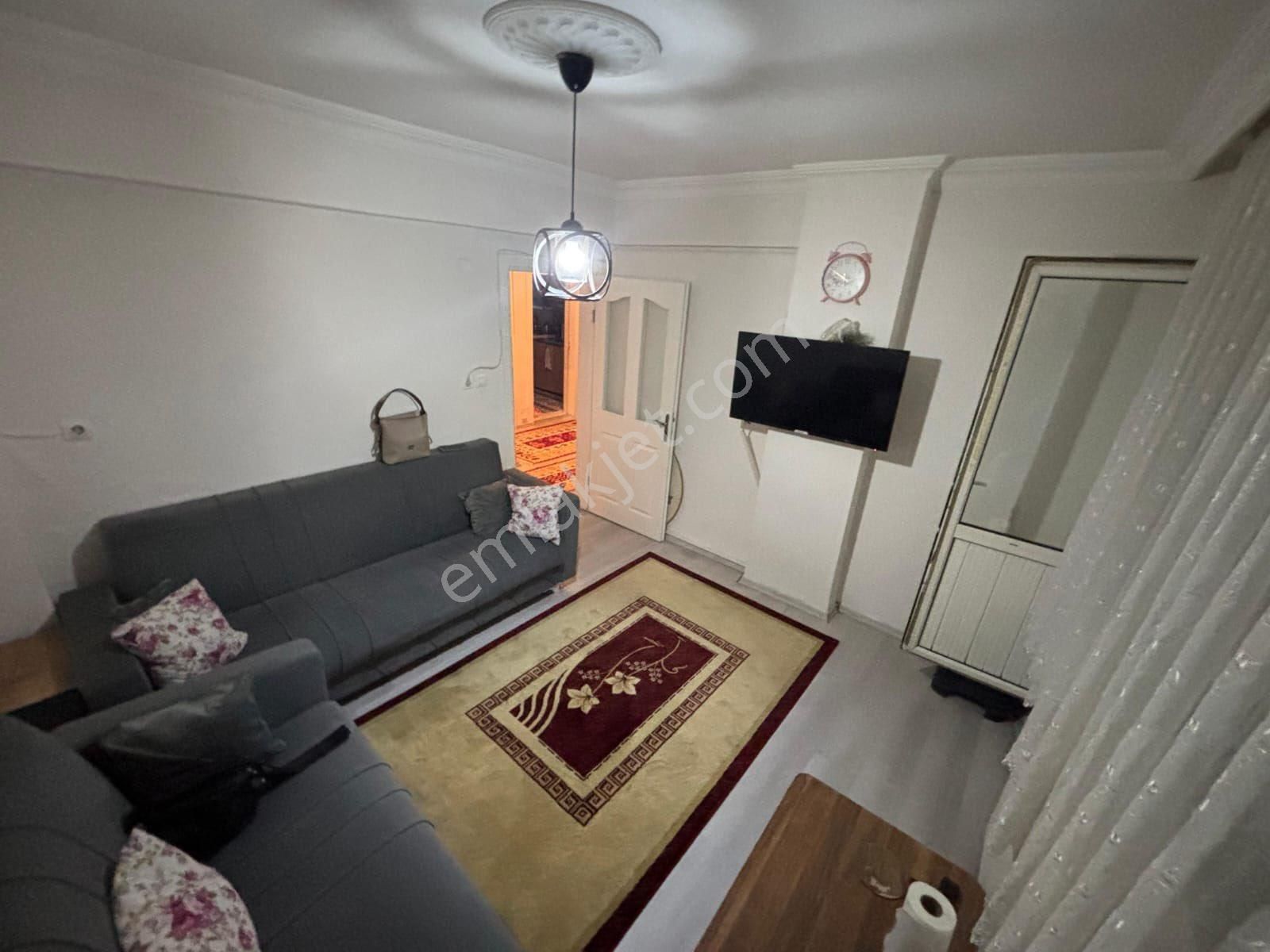 Özgür İnşaattan Bağcılarda 212 Avm`ye Çok Yakın Satılık Daire