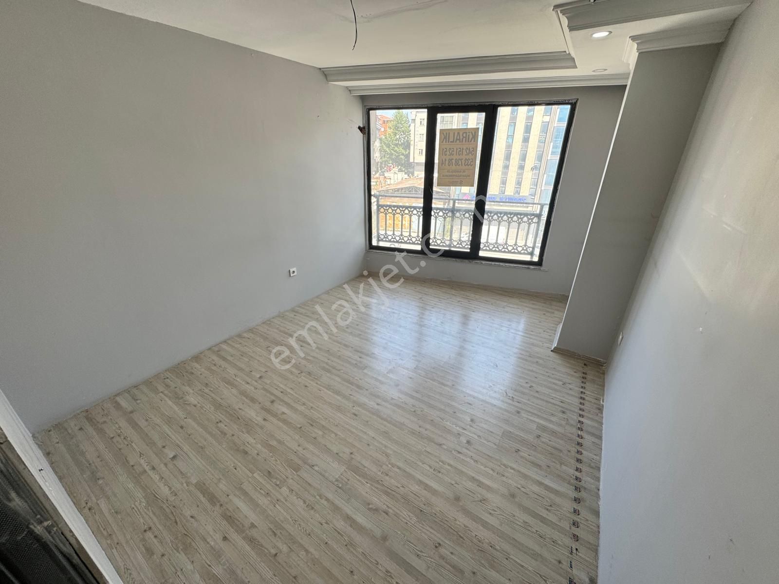 Üç Kardeşler'den İsmetpaşa Mh 2+1 120m2 Kiralık Dublex Dükkan