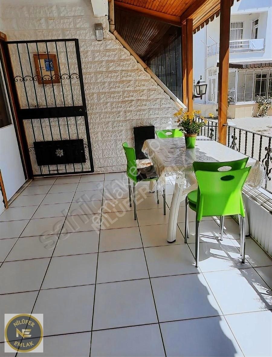 Şarkköy Güney Sitesinde Satılık Villa 5+1