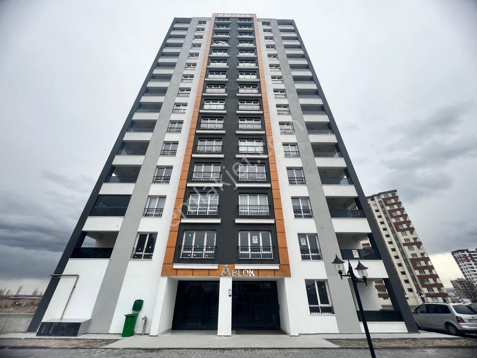 Saraybosna Mah. 3+1 Lüxs Satılık Daireler Merkezi Konumlu