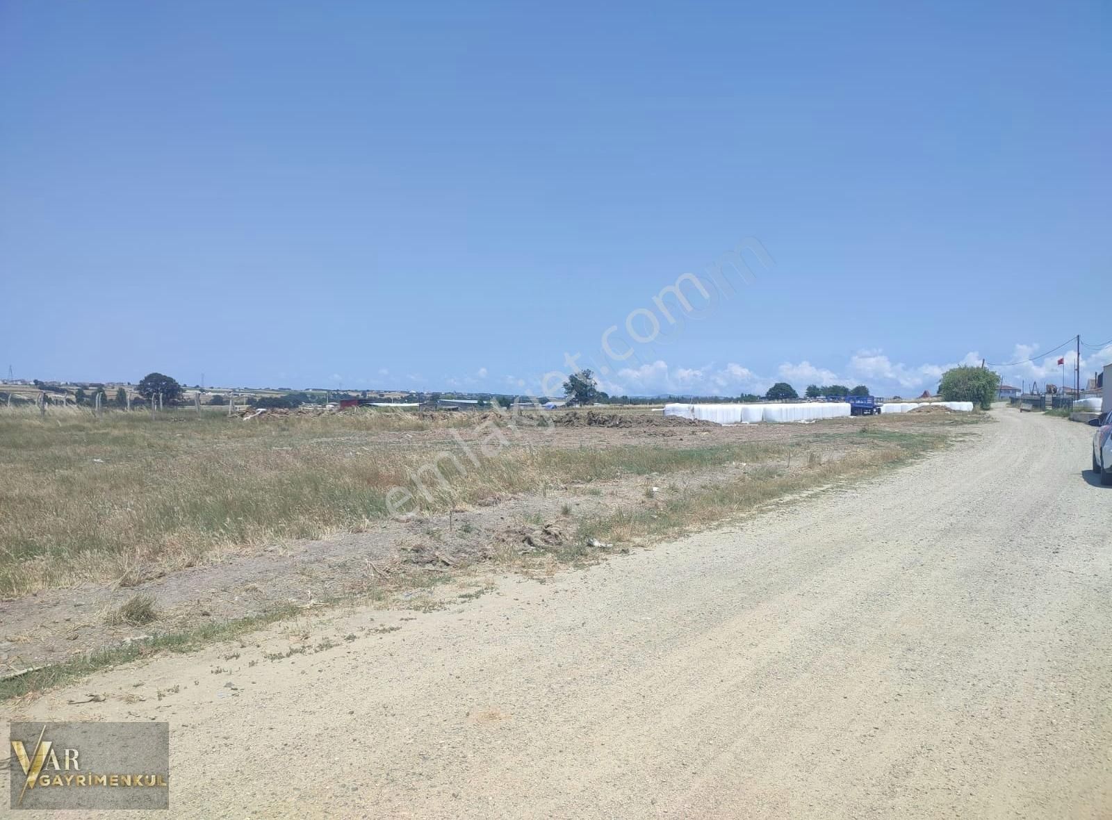 Tekirdağ Çerkezköy Bağlıkta 300 M2 Satılık İmara Sınır Parsel