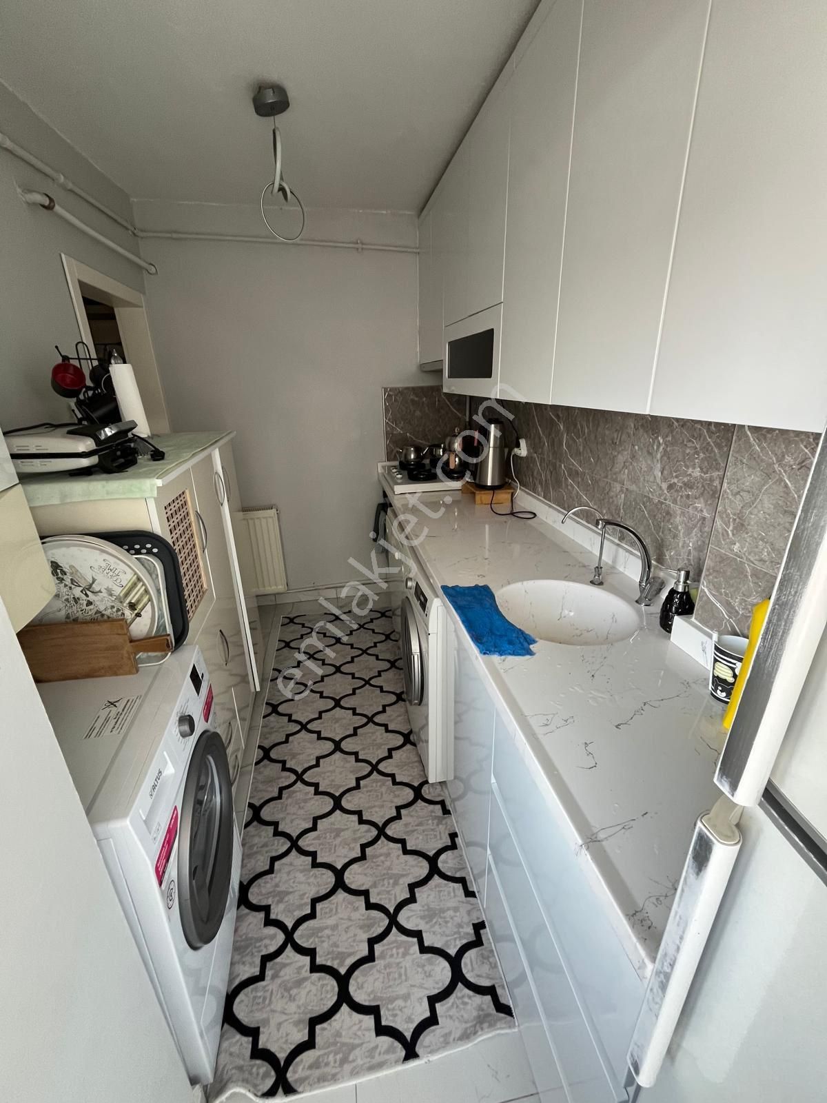 A L C Den Merkezi Konumda Full Yapılı 2+1 Satılık Daire