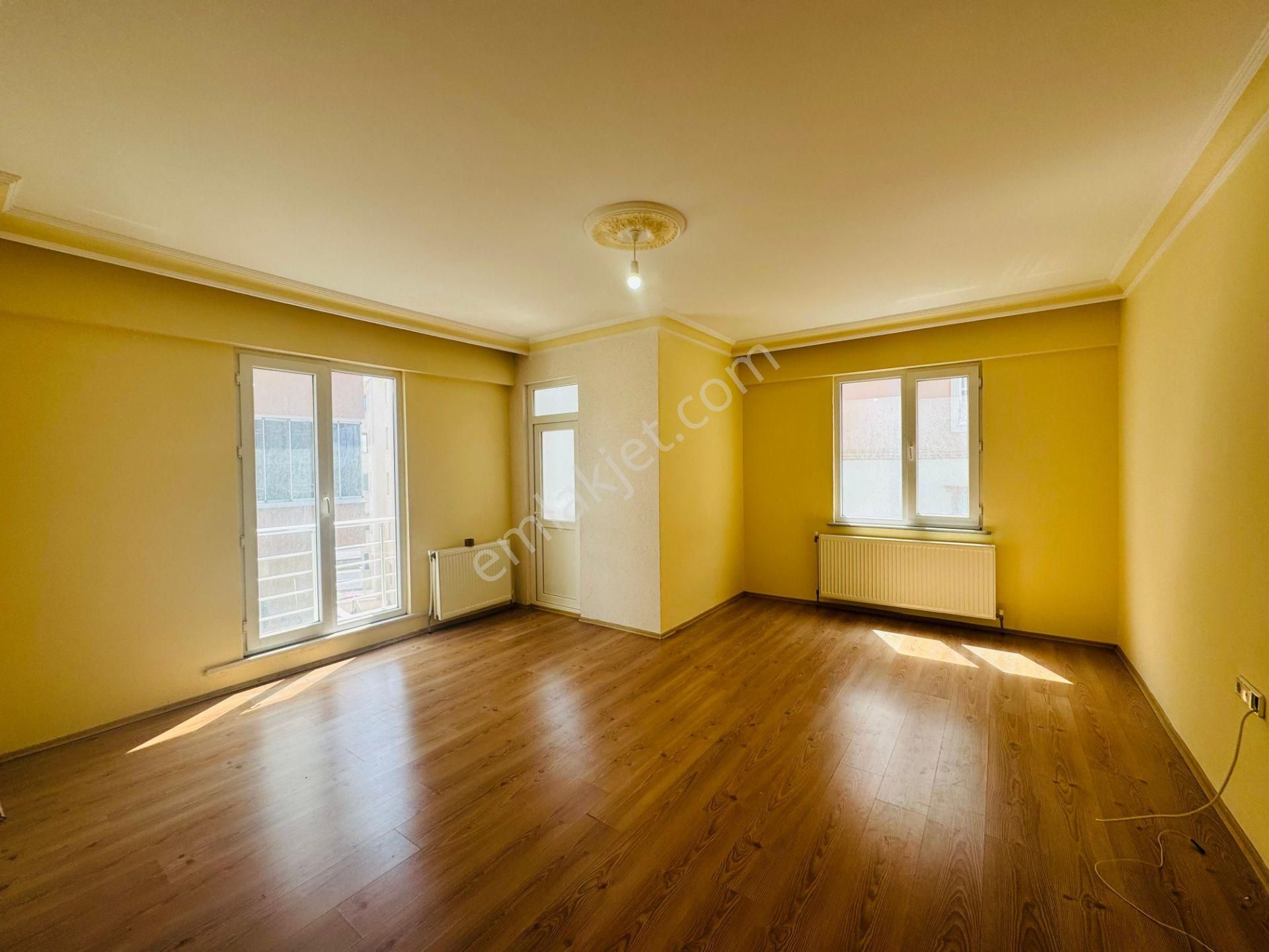Merpa Emlak'tan Fatih Mah'de/ Hastane Arkasında 2+1 Kiralık Daire