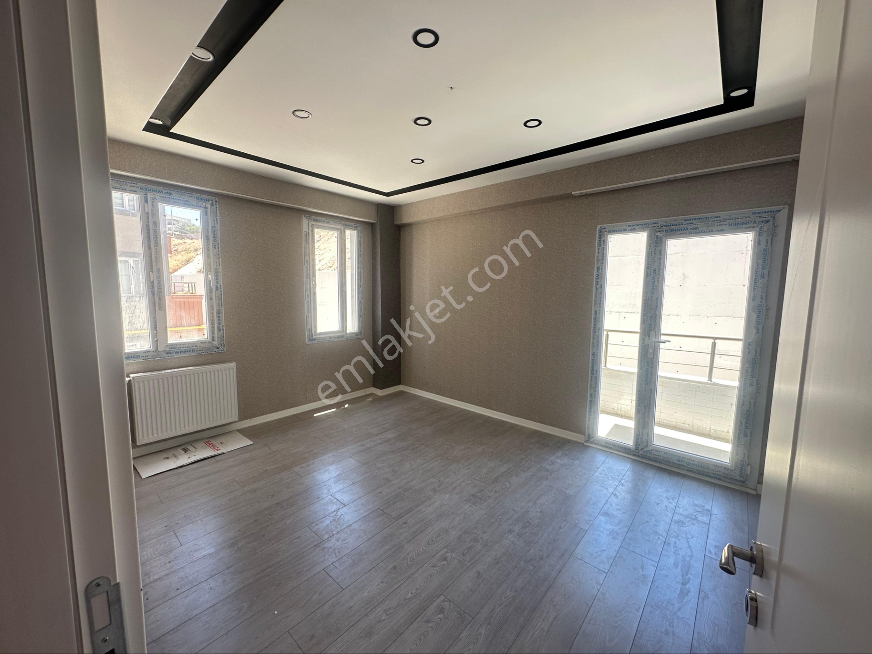 Şanlı Gayrimenkulden Kiralık 2+0 Sitte İçerisinde Daire
