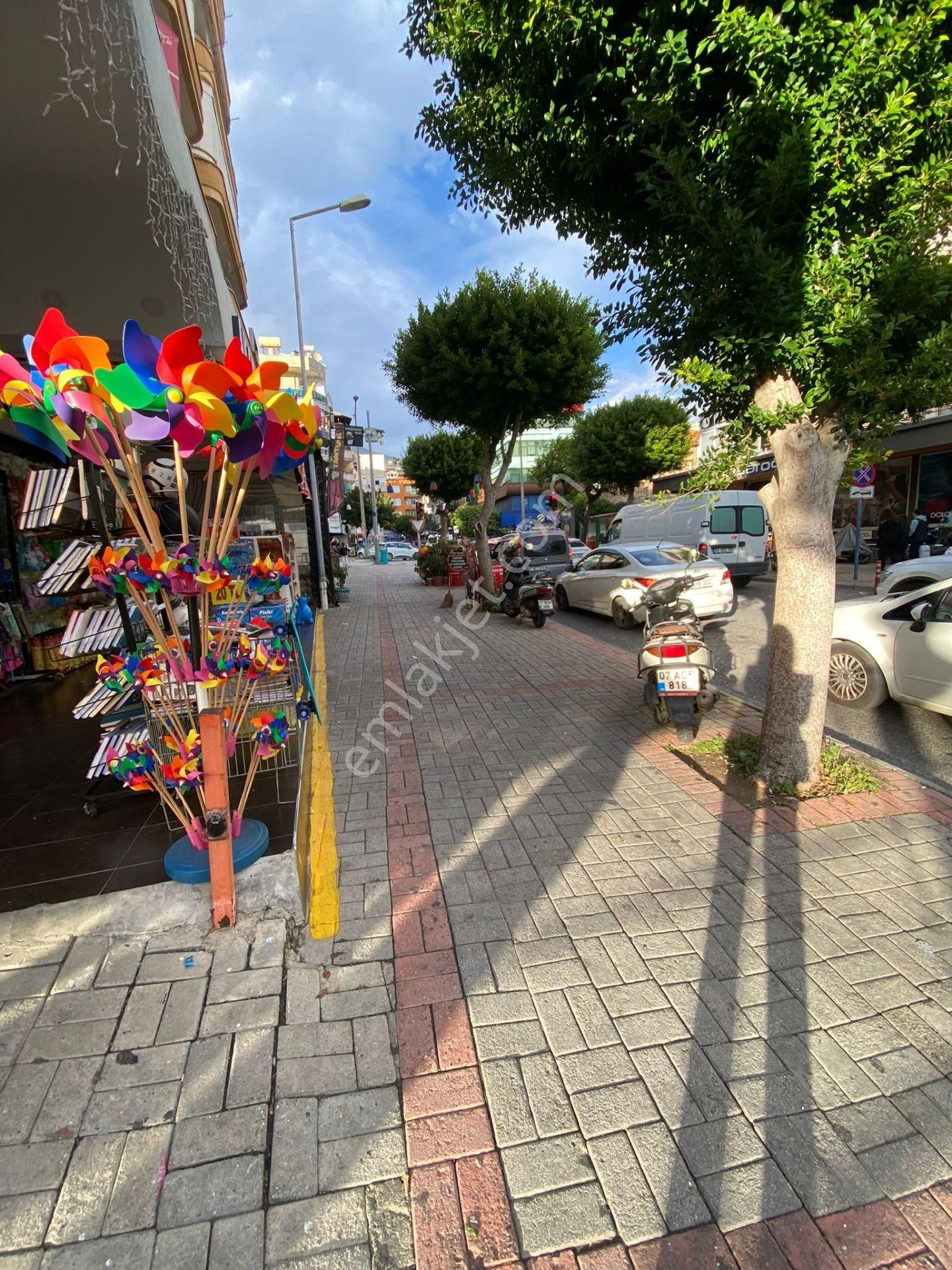 Alanya Merkezde Satılık 35 M2 Yatırıma Uygun Kupon Dükkan - Görsel 7