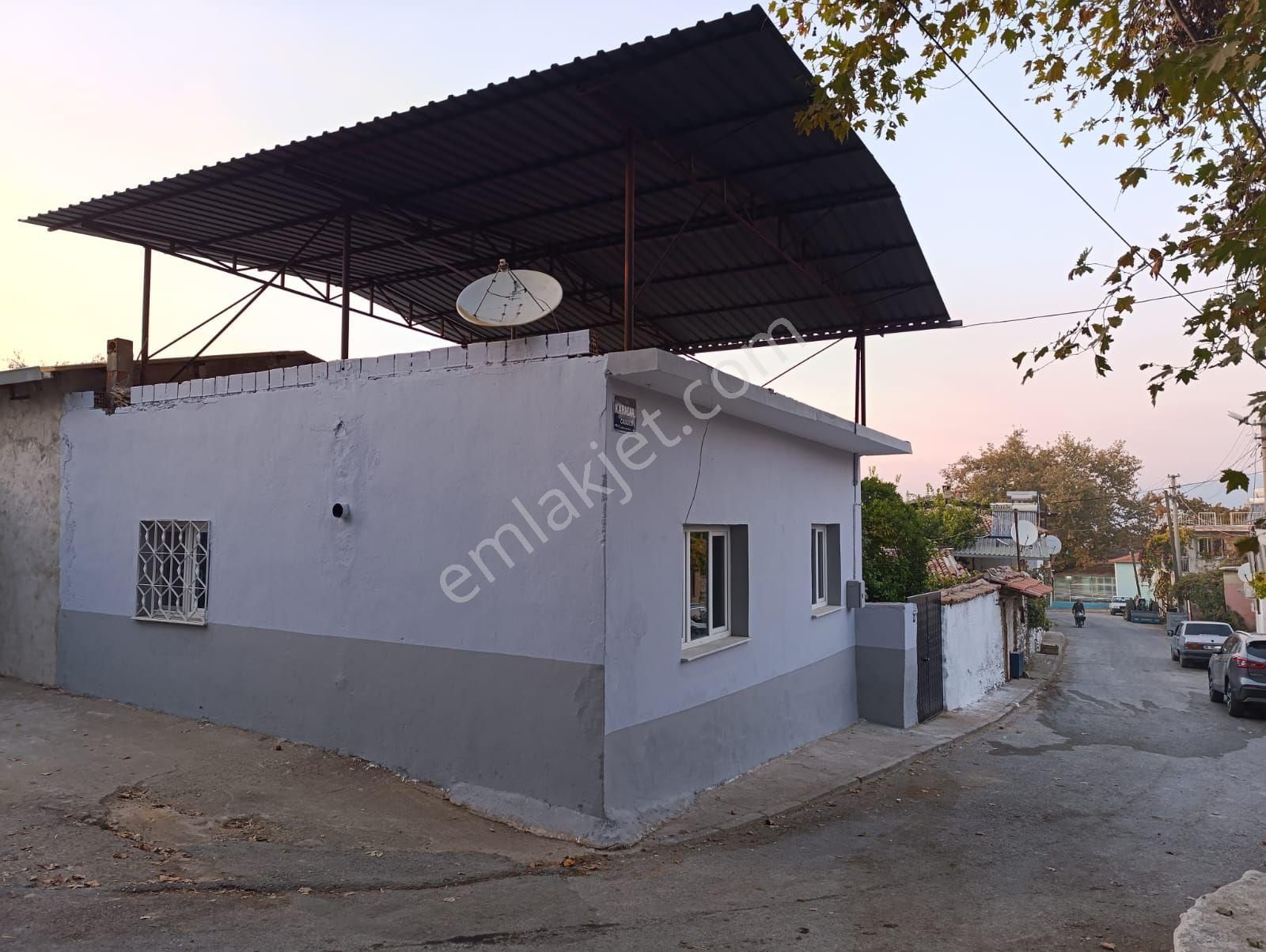 Komple Tadilat Yapılmış Müstakil Ev Satılıktır