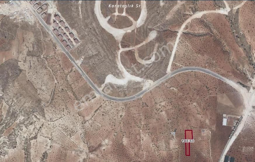 Fıstıkkent - Nizip 'de İmar Alanının Dibinde Yatırımlık Mükemmel Arazi.