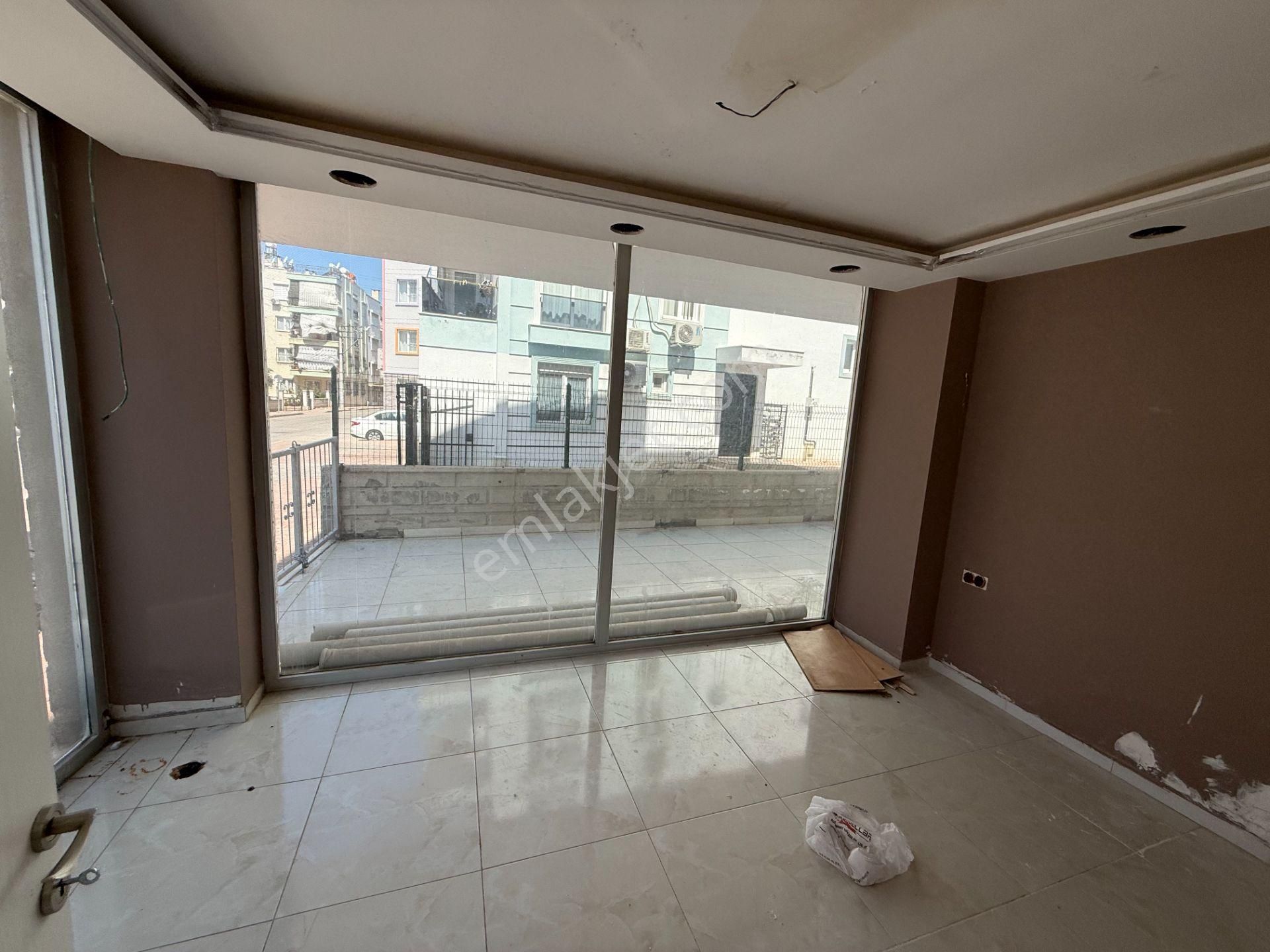 Güllüpınar Caddesi Üzerinde Kiralık Geniş Depolu Dükkan - Görsel 3