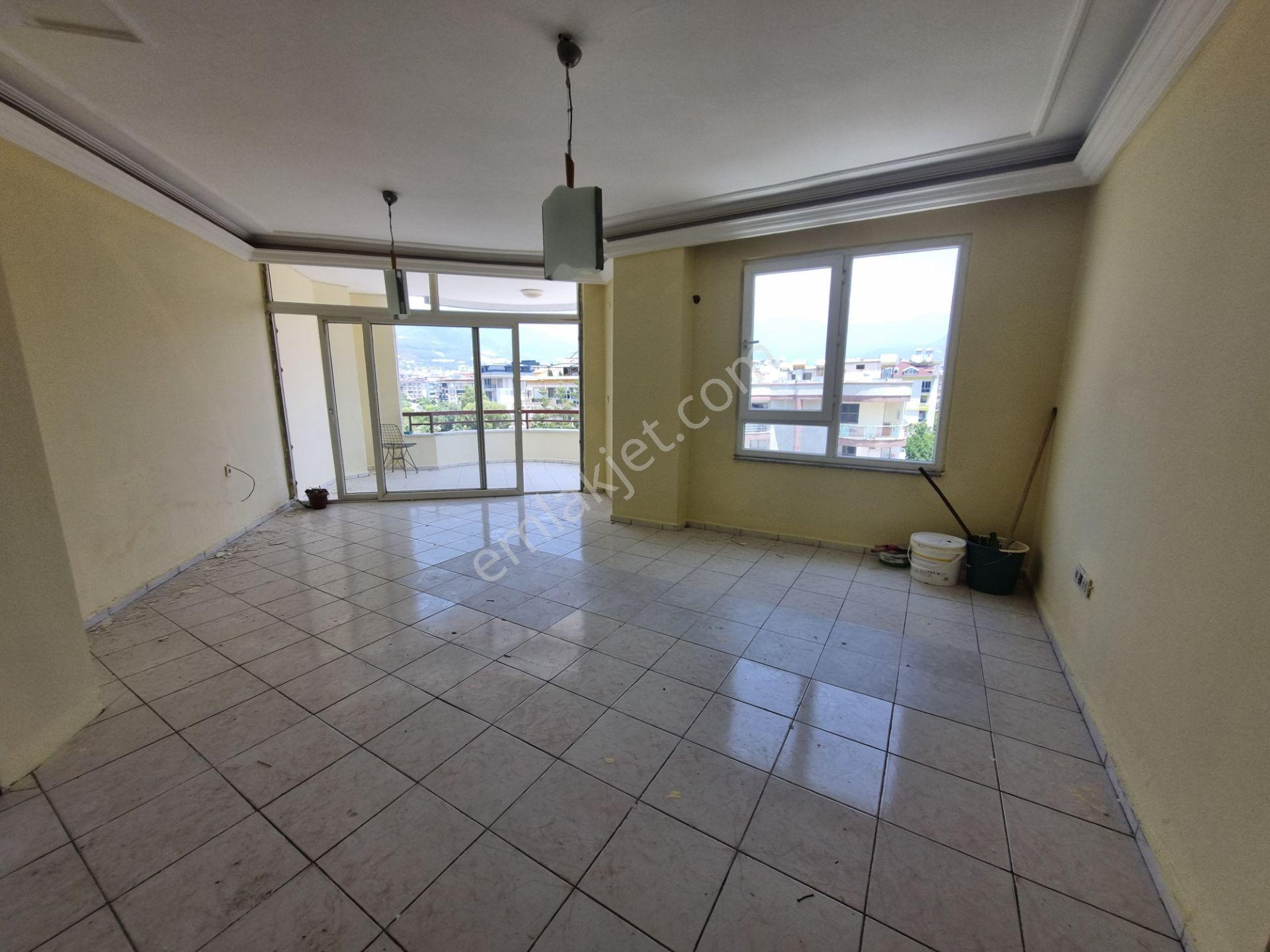 Alanya Tosmur Mahallesi'nde Denize 100 Metre Kiralık 1+1 Daire - Görsel 10