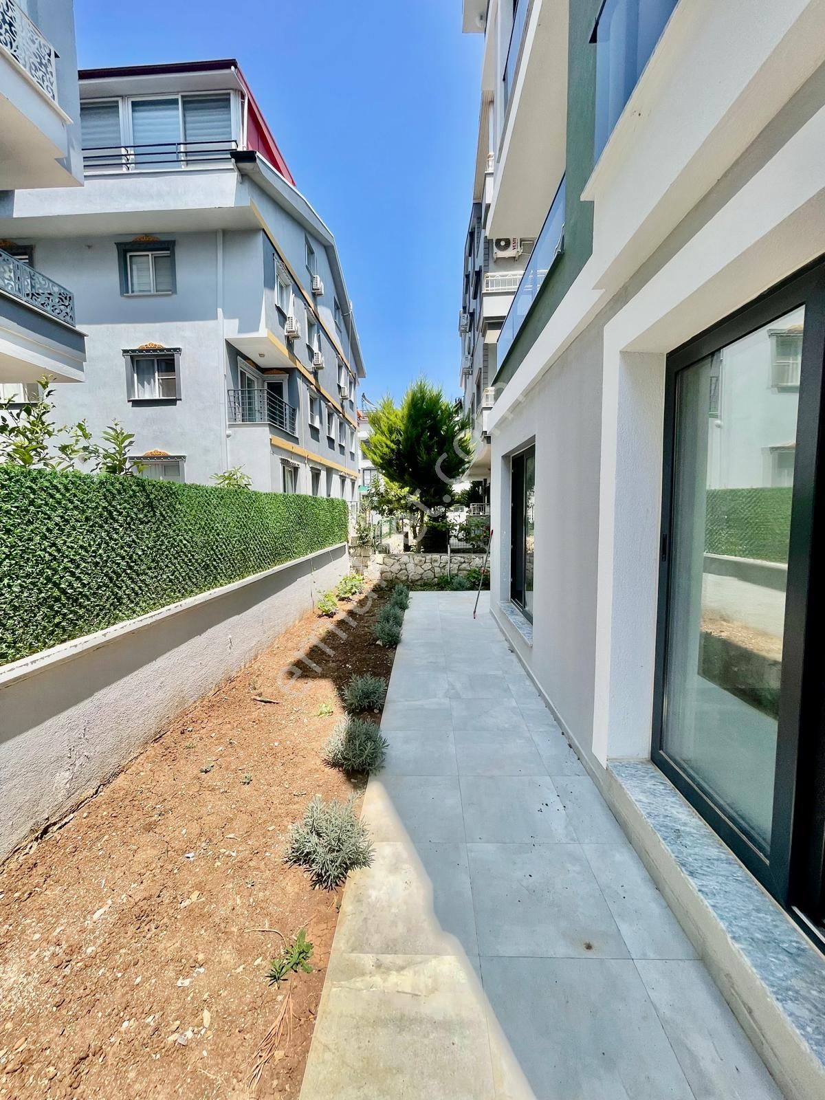 Aydın Didim Efeler Mahallesi'nde Mükemmel Bir 1+1 Dairemiz Satılıktır