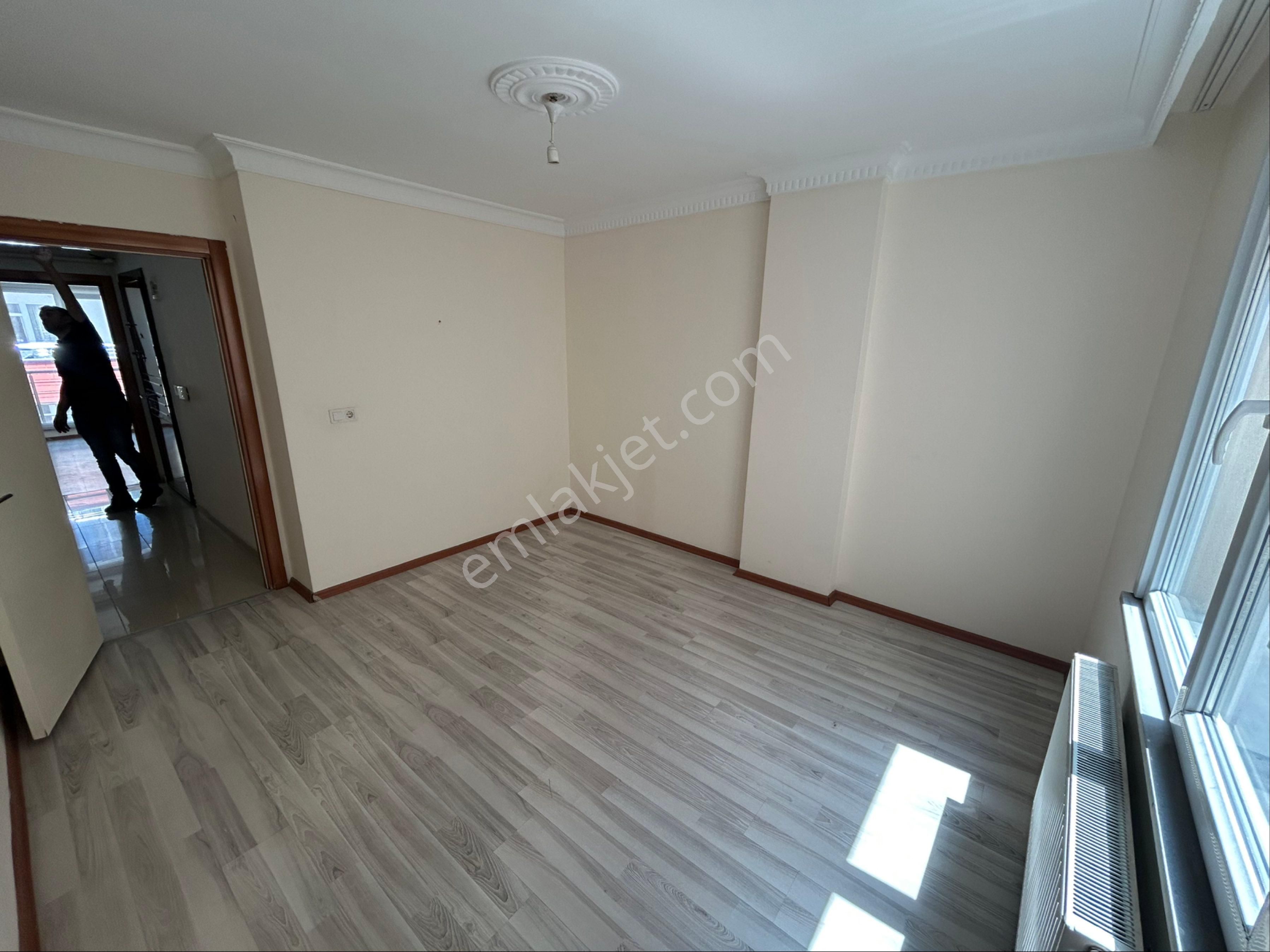 Metrobüse Yürüme Mesafesi Yeni Bina Satılık Arakat - Görsel 5