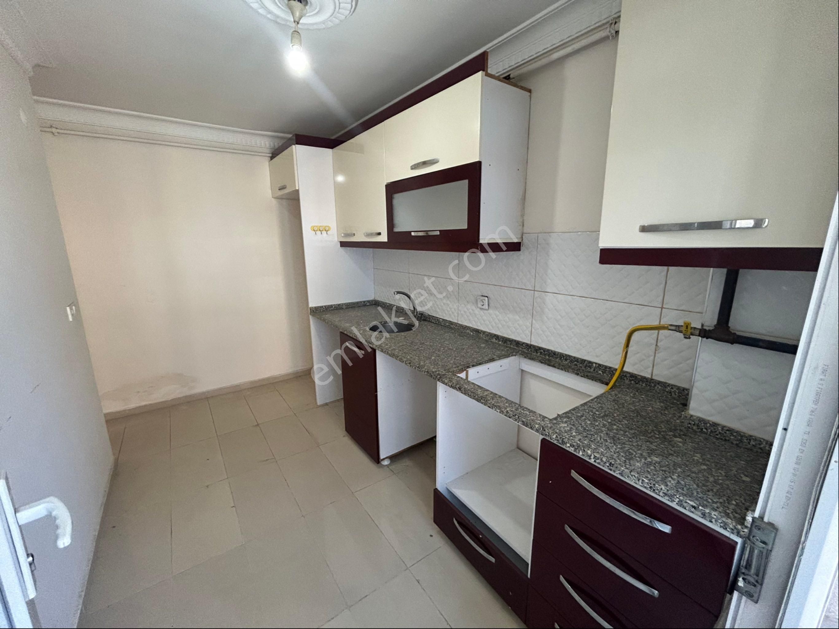 Metrobüse Yürüme Mesafesi Yeni Bina Satılık Arakat - Görsel 11