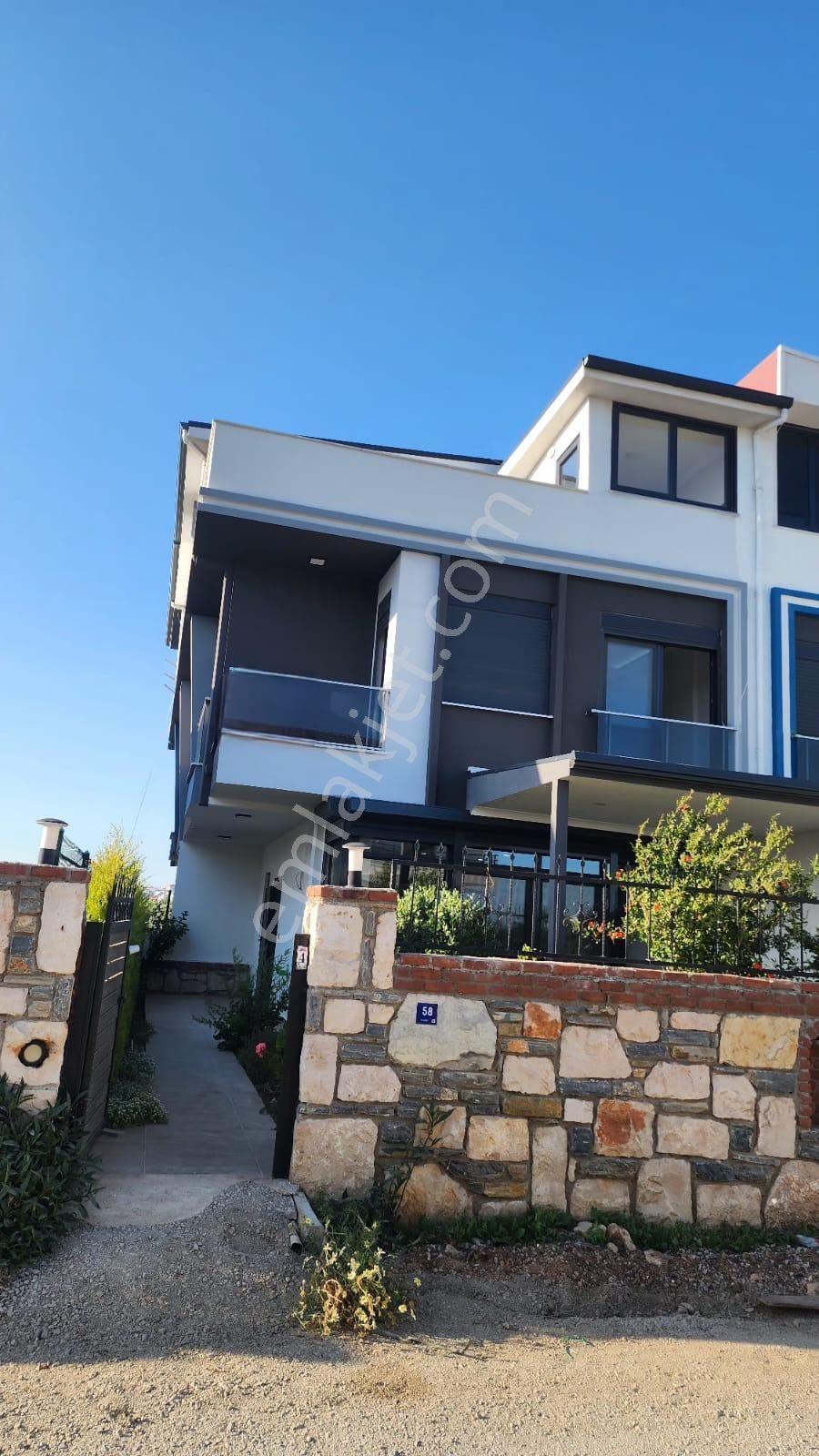 Aydın Didim Efeler Mahallesinde 4+1 Villa Satılıktır