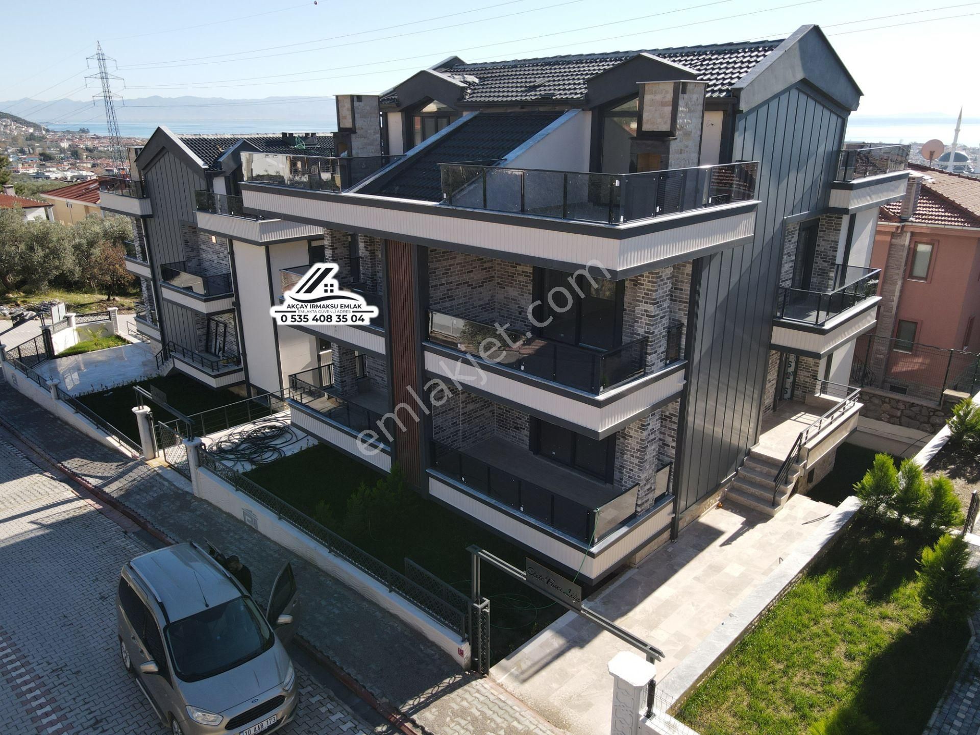 Irmaksudan Altınoluk Deniz Ve Dağ Manzaralı Satılık 5+1 Villa