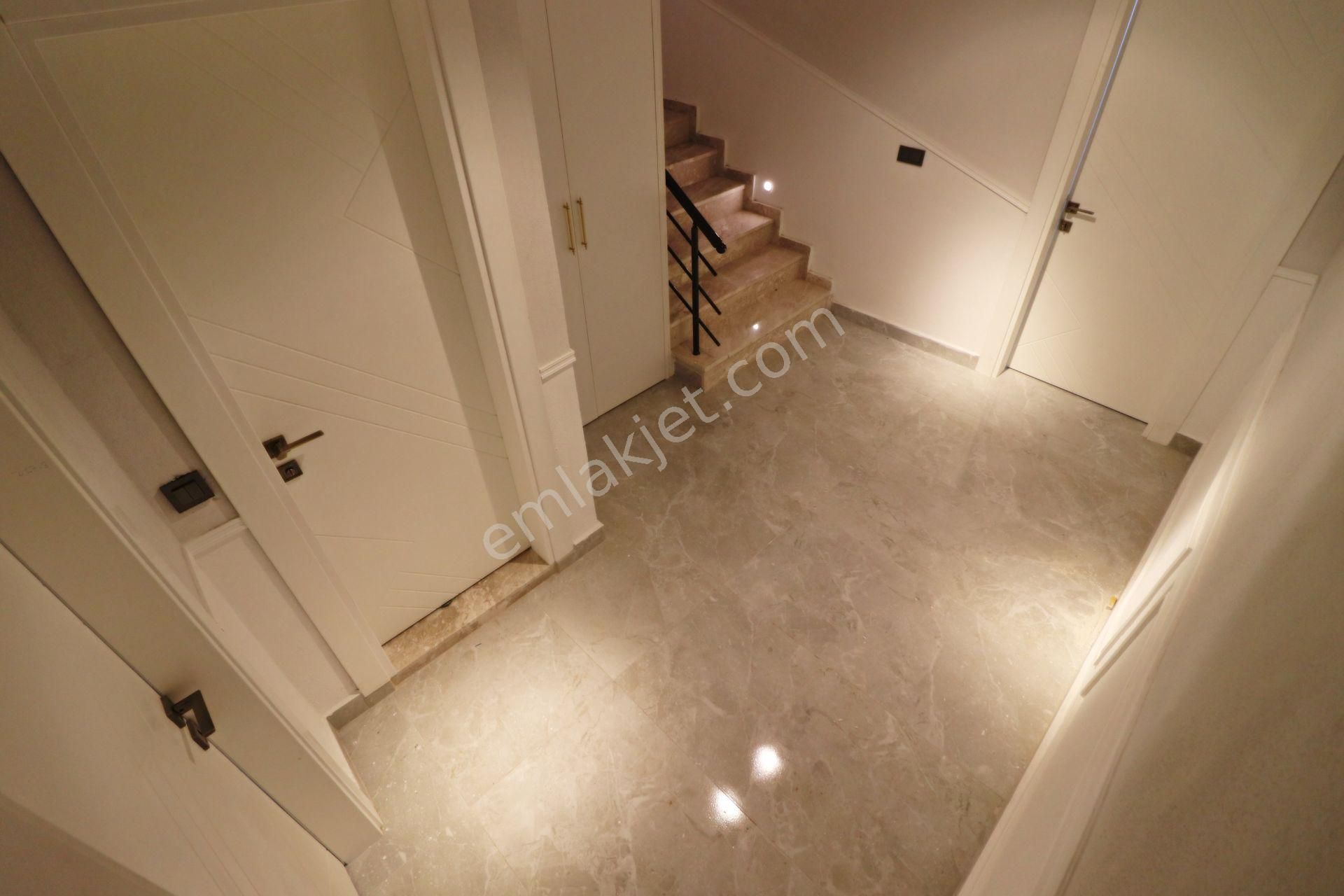 Irmaksudan Altınoluk Deniz Ve Dağ Manzaralı Satılık 5+1 Villa - Görsel 16