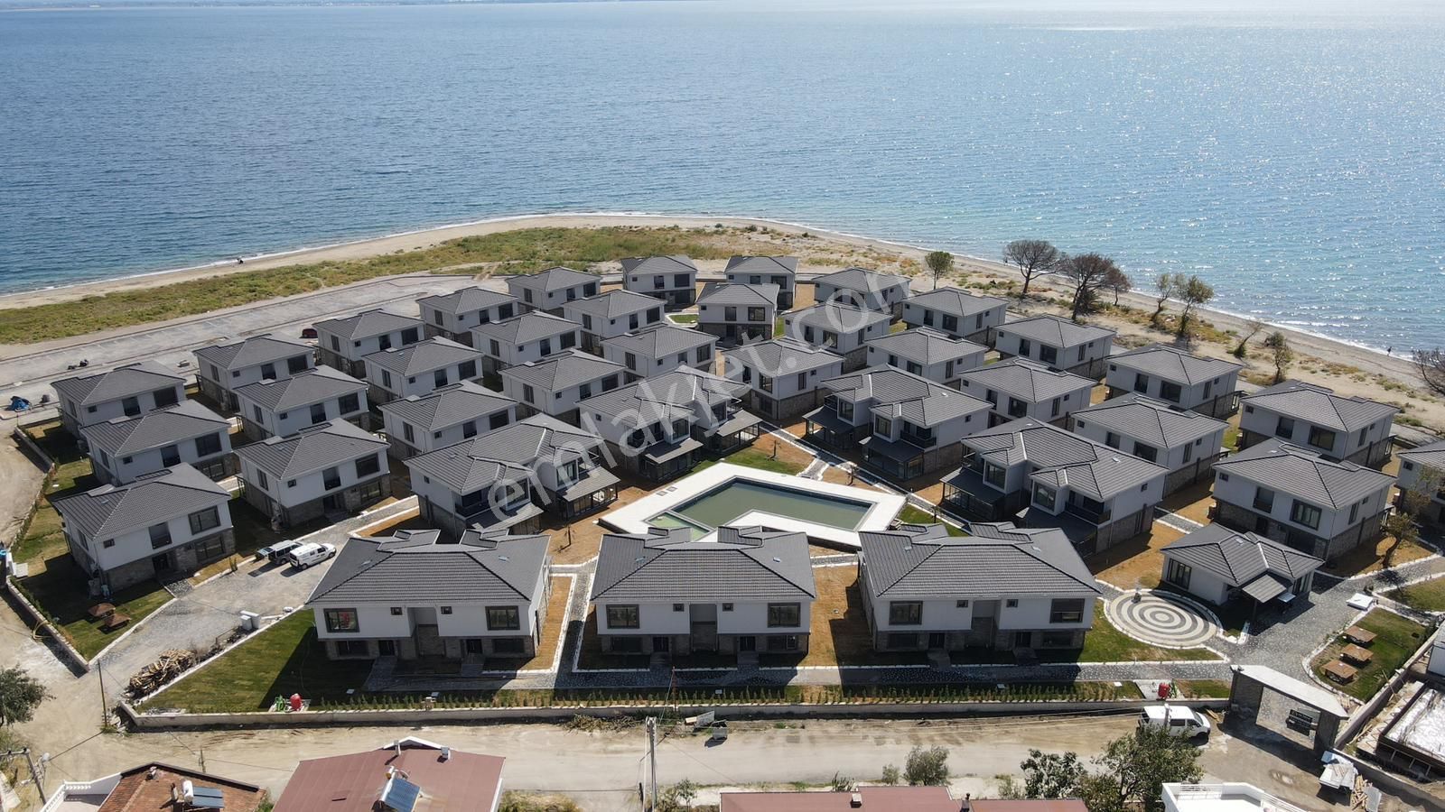 Sahildeki Huzur Lüks Villa Mükemmel Deniz Manzaralı 3 Sıra