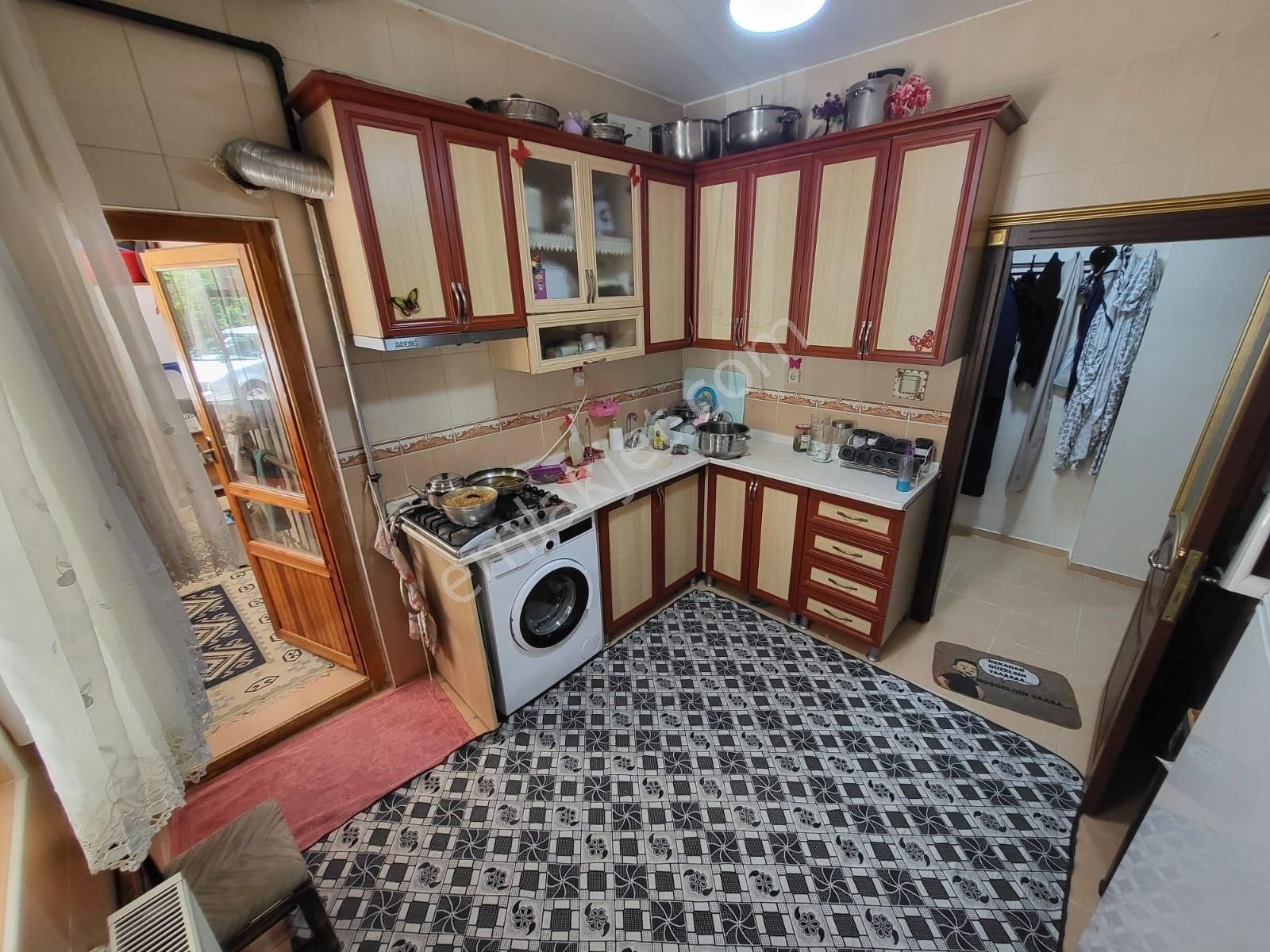 Battalgazi Çarşamba Pazar Yakın Asansörlü 2+1.85m2 Kottan Giris Kat Balkonlu