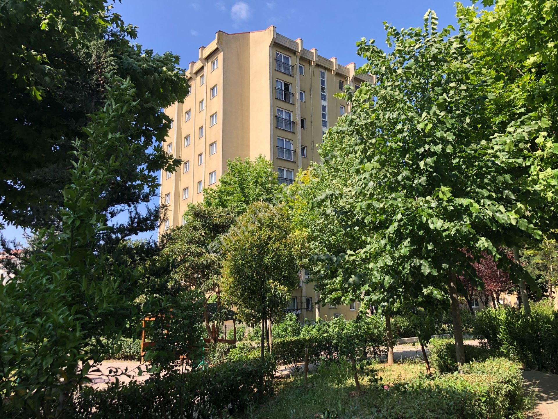 Kiptaş Yakuplu Evleri Sitesinde Satılık 2+1 Daire
