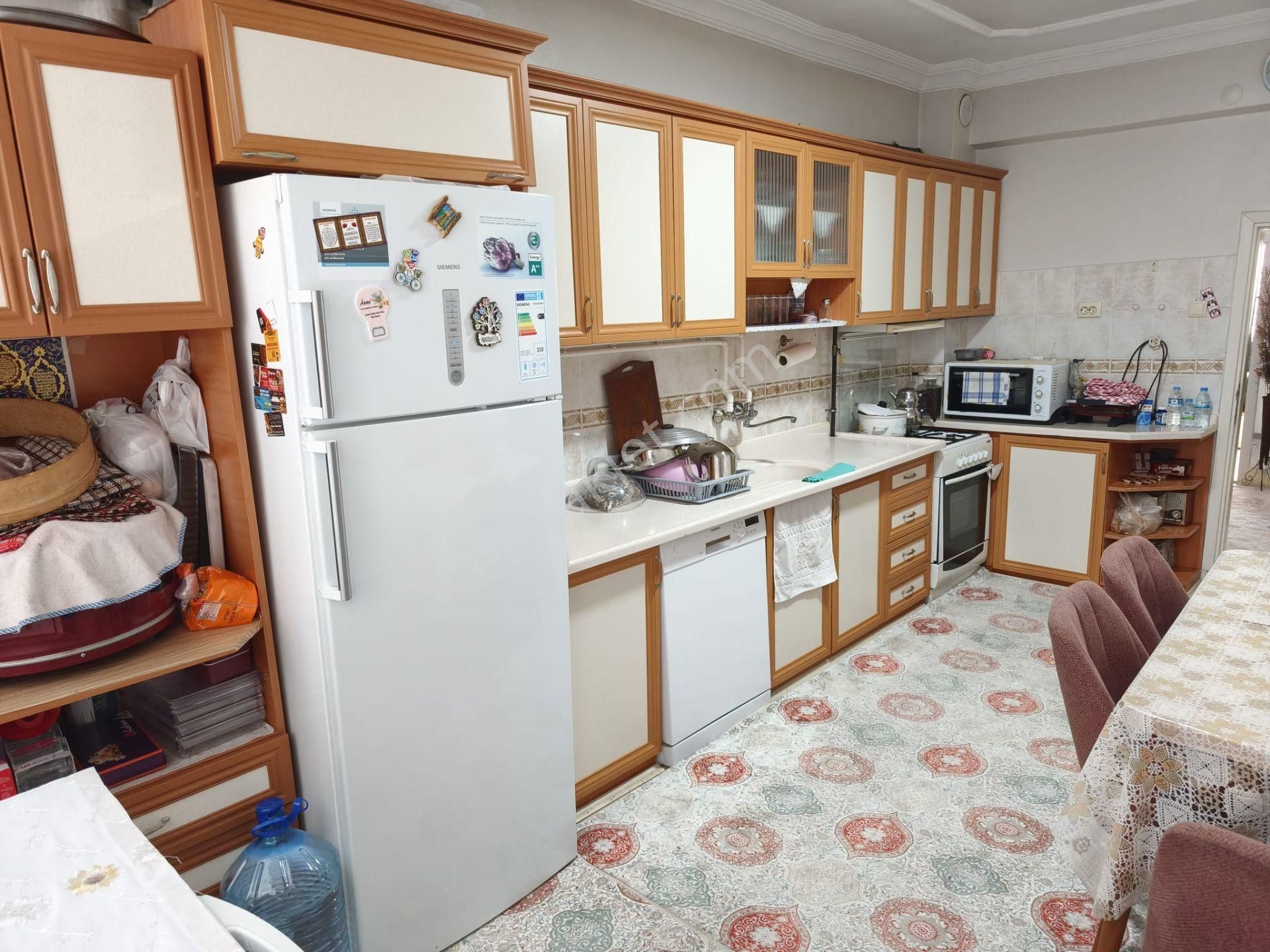 Yaşam'dan Cedit Mh. Satılık 3+1 150 M2 Bakımlı Daire