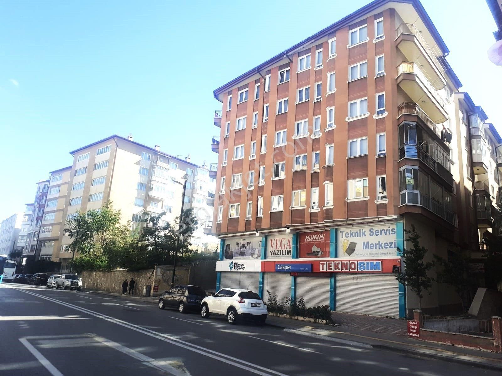 Mevlanada Merkezi Konum K.otoparklı Satılık Daire