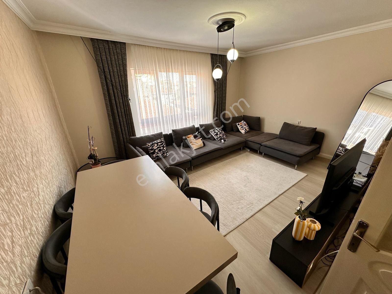 Danışment Göbek Yakını Orta Kat 2+1 Bağımsız Full Yapılı Acil