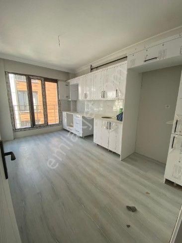 Akhisar Atatürk Mahallesinde Kiralık Lüks 2+1 Daire