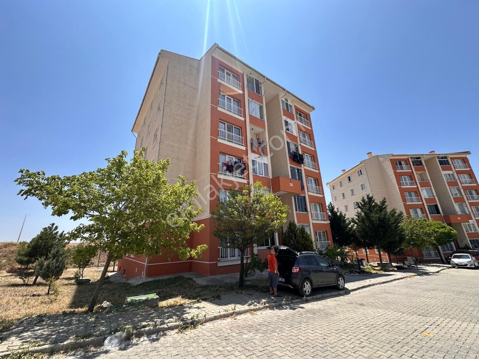 Taşpınar Gayrimenkul'den Satılık Toki 7.etapta 2+1 Daire 8 Yıllık