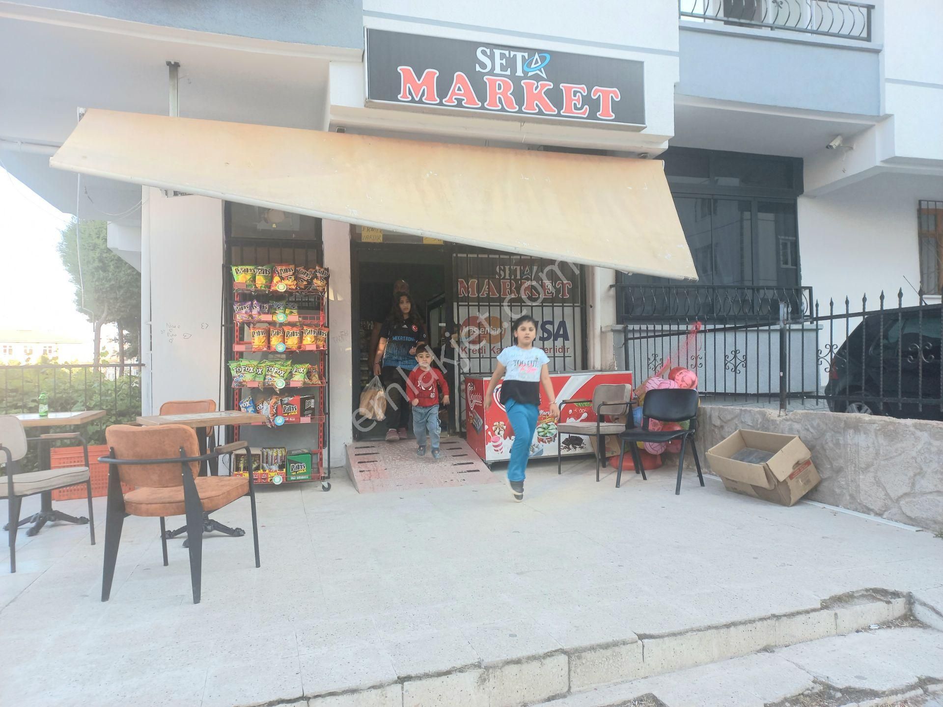 Ankara Pınarbaşı Mahallesinde Anaokulu- İlkokul- Orta Okul Ve Liseler İle Etrafı Çevrili - Görsel 2