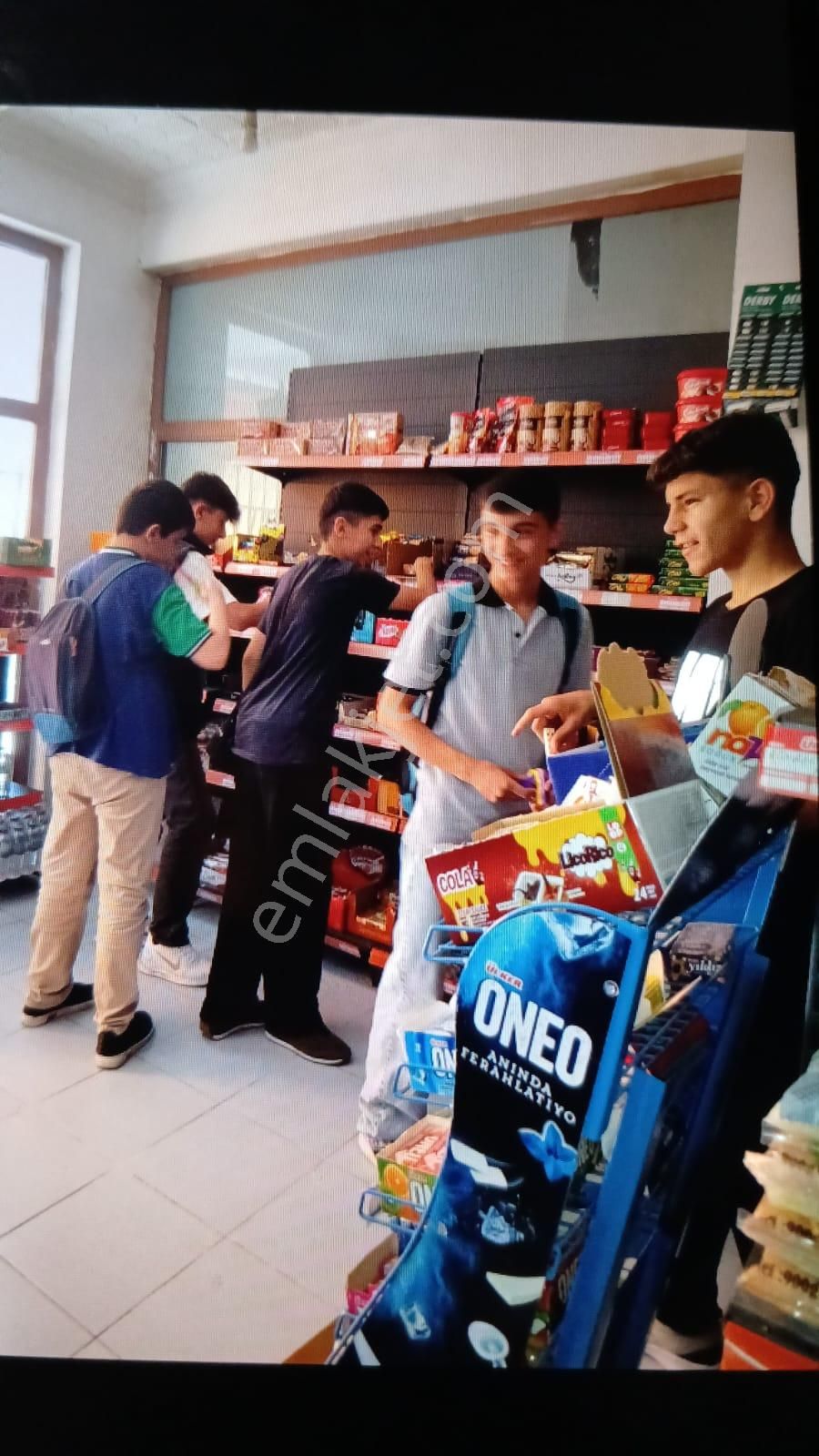 Ankara Pınarbaşı Mahallesinde Anaokulu- İlkokul- Orta Okul Ve Liseler İle Etrafı Çevrili - Görsel 24