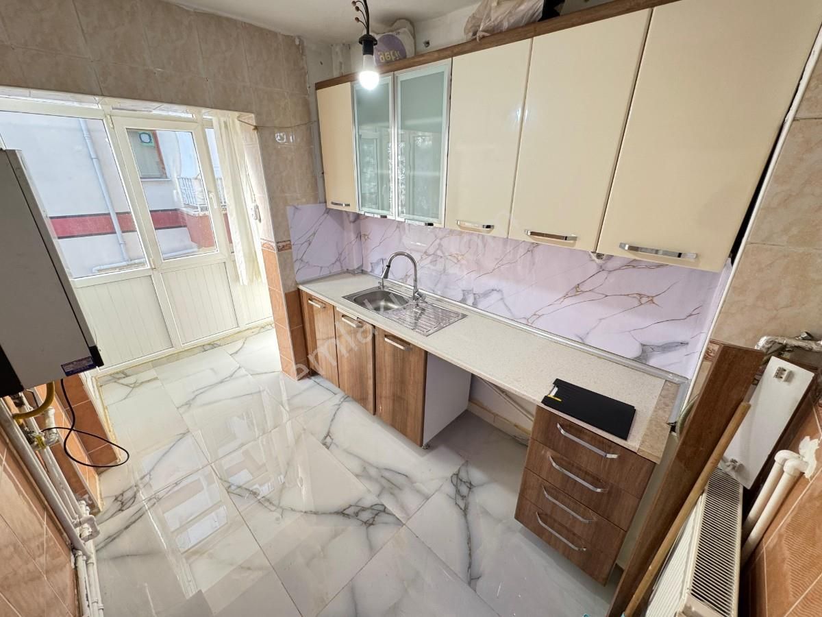 Sincan Mareşal Çakmak Mh 3+1full Yapılı Bağımsız Ara Katta Daire