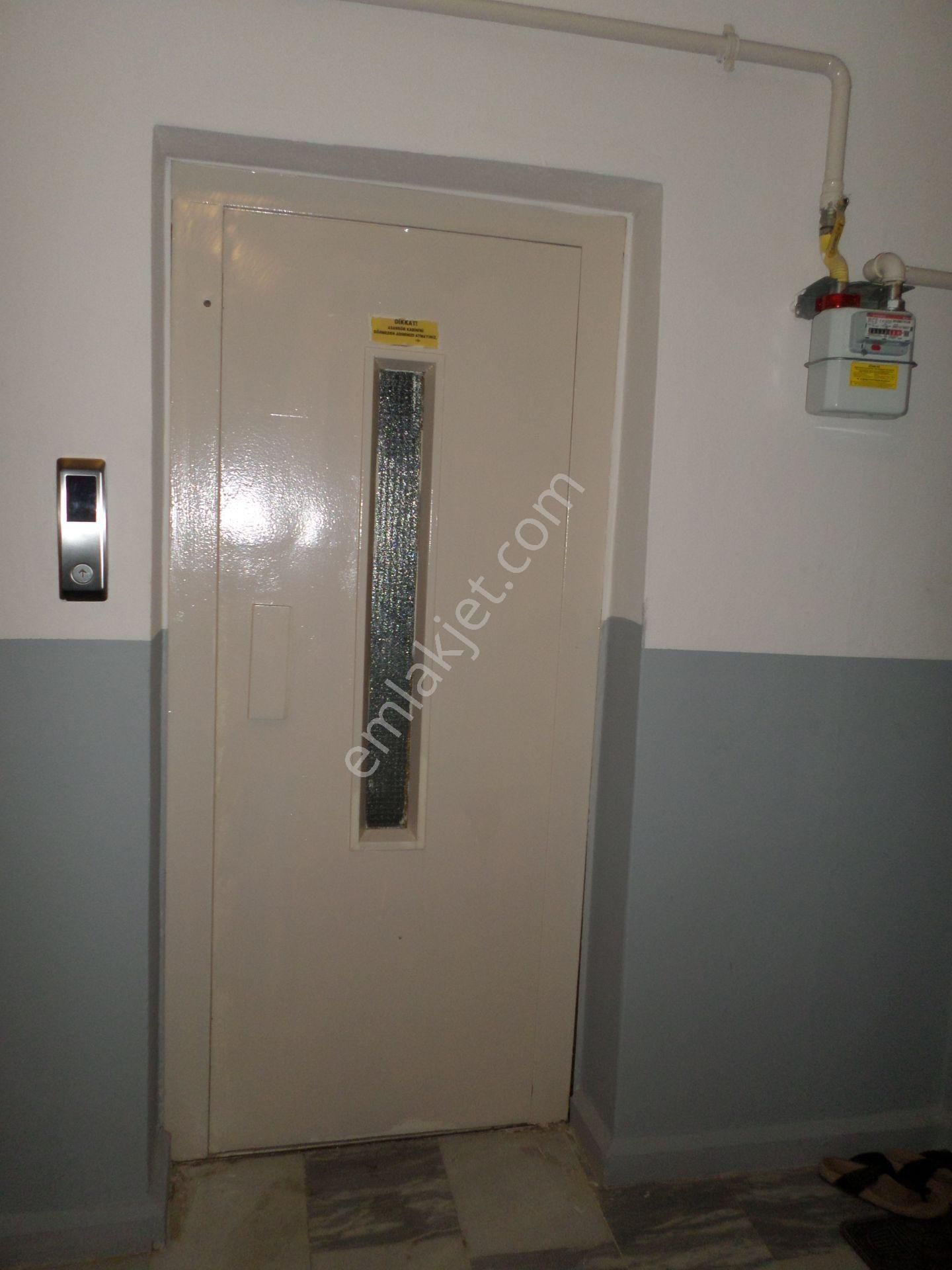 Mudanya H.paşa Mah.de Acil Satılık Daire 2.kat Tam Merkezde Düzayak Site Bahçe İçinde 3+1 Bakımlı - Görsel 30