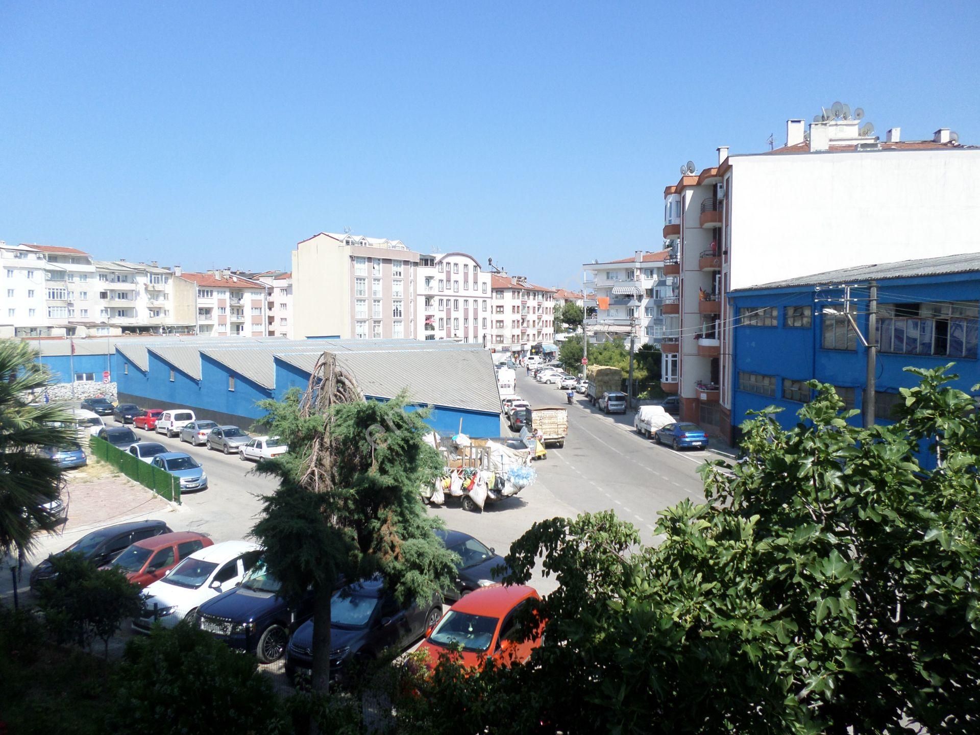 Mudanya H.paşa Mah.de Acil Satılık Daire 2.kat Tam Merkezde Düzayak Site Bahçe İçinde 3+1 Bakımlı - Görsel 35