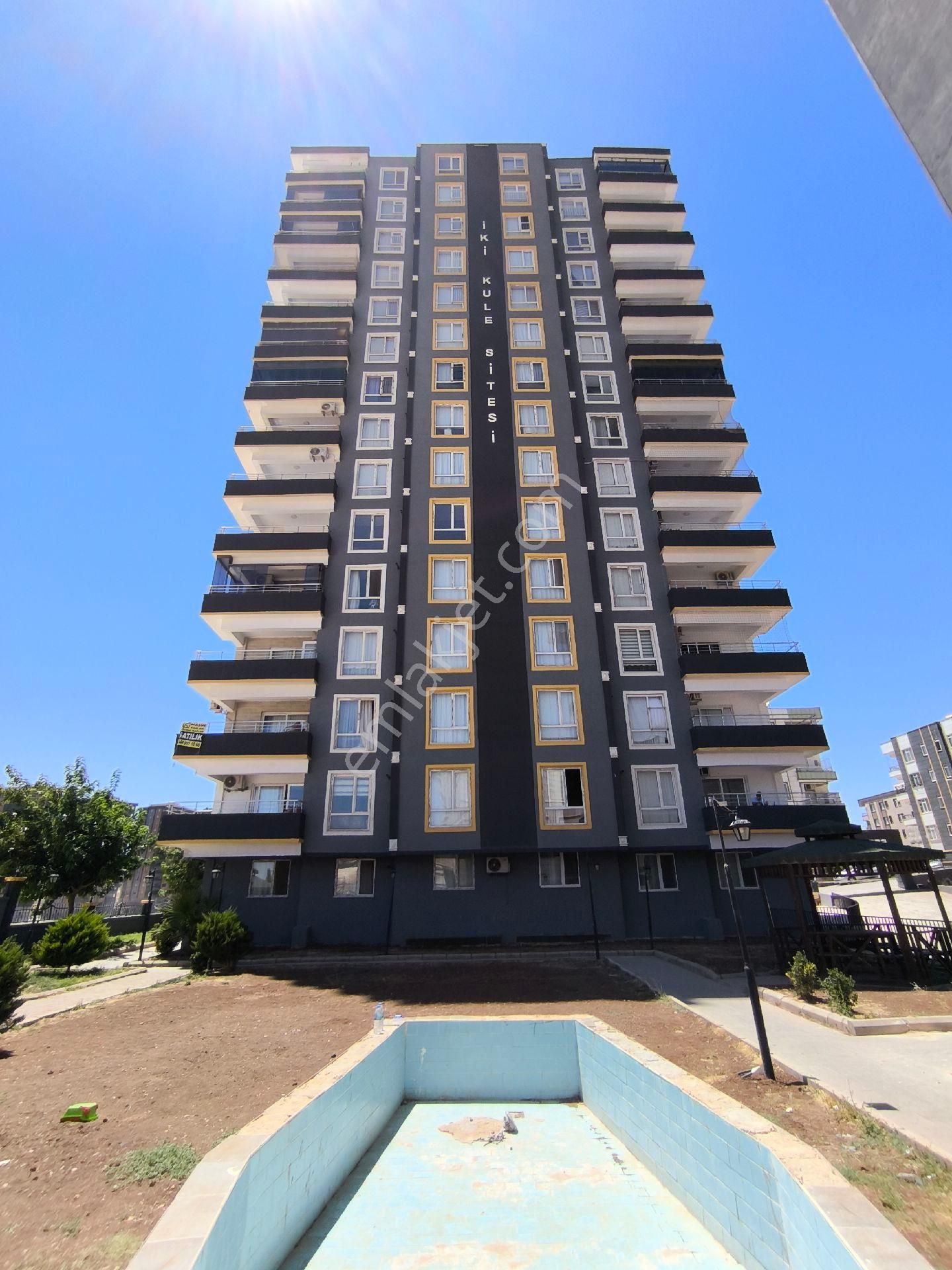 İkra'dan Mehmetçik'te Satılık 3+1 Arakat Köşebaşı Daire